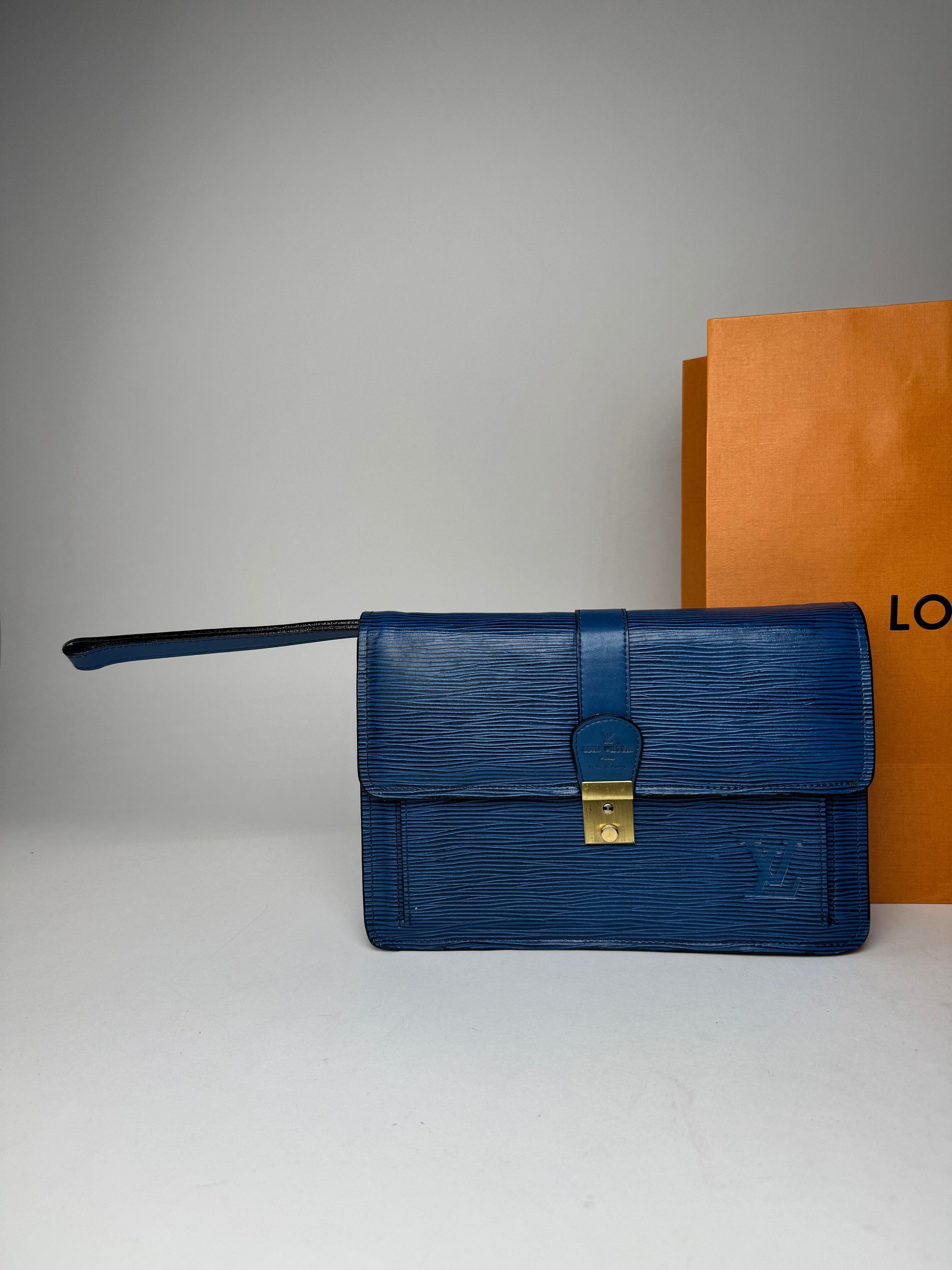 Louis Vuitton Vintage EPI Leather Clutch Blue Size ONE SIZE - 6 Thumbnail