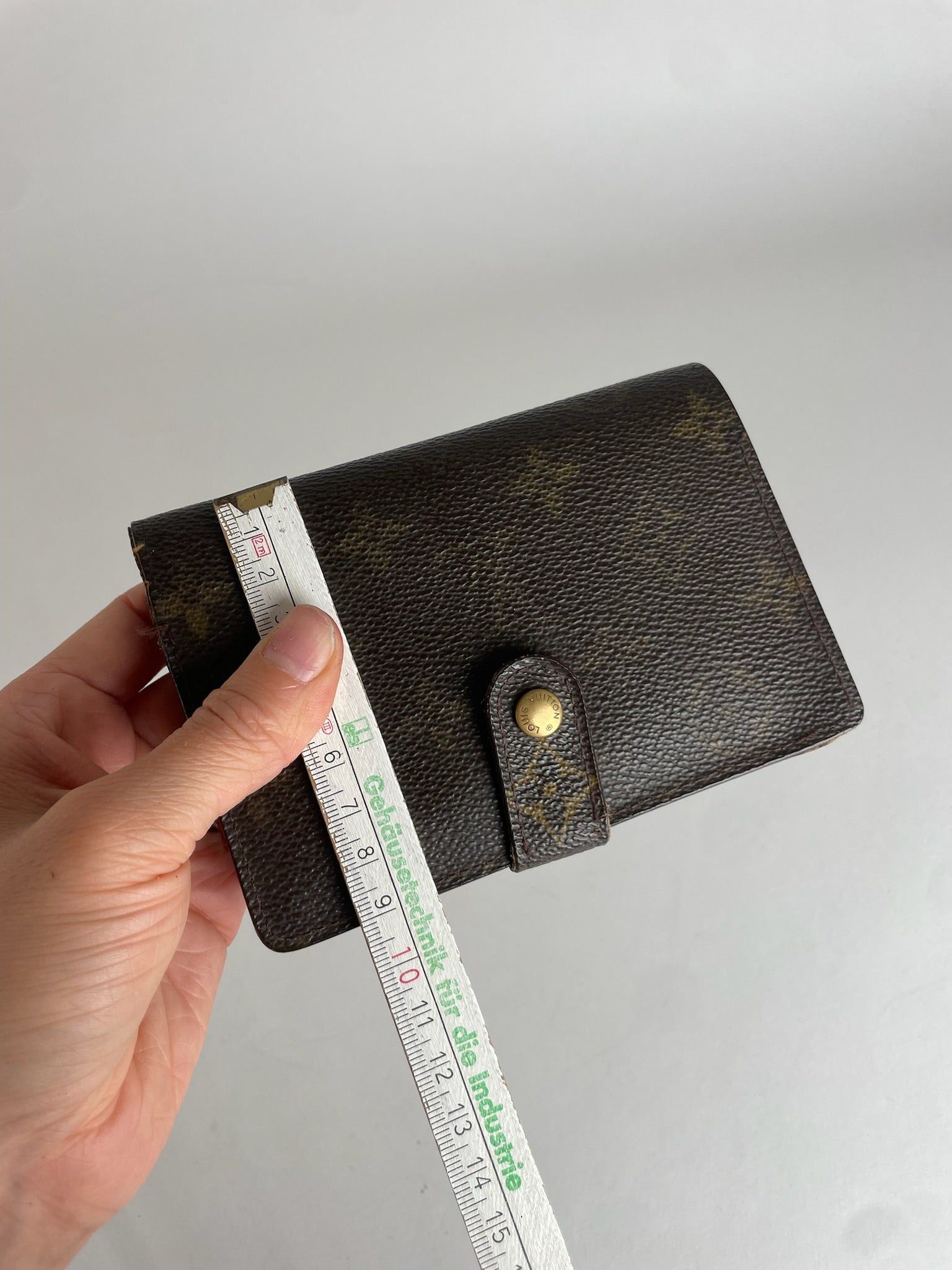 Louis Vuitton Vintage Leather Monogram Wallet Brown Size ONE SIZE - 11 Thumbnail