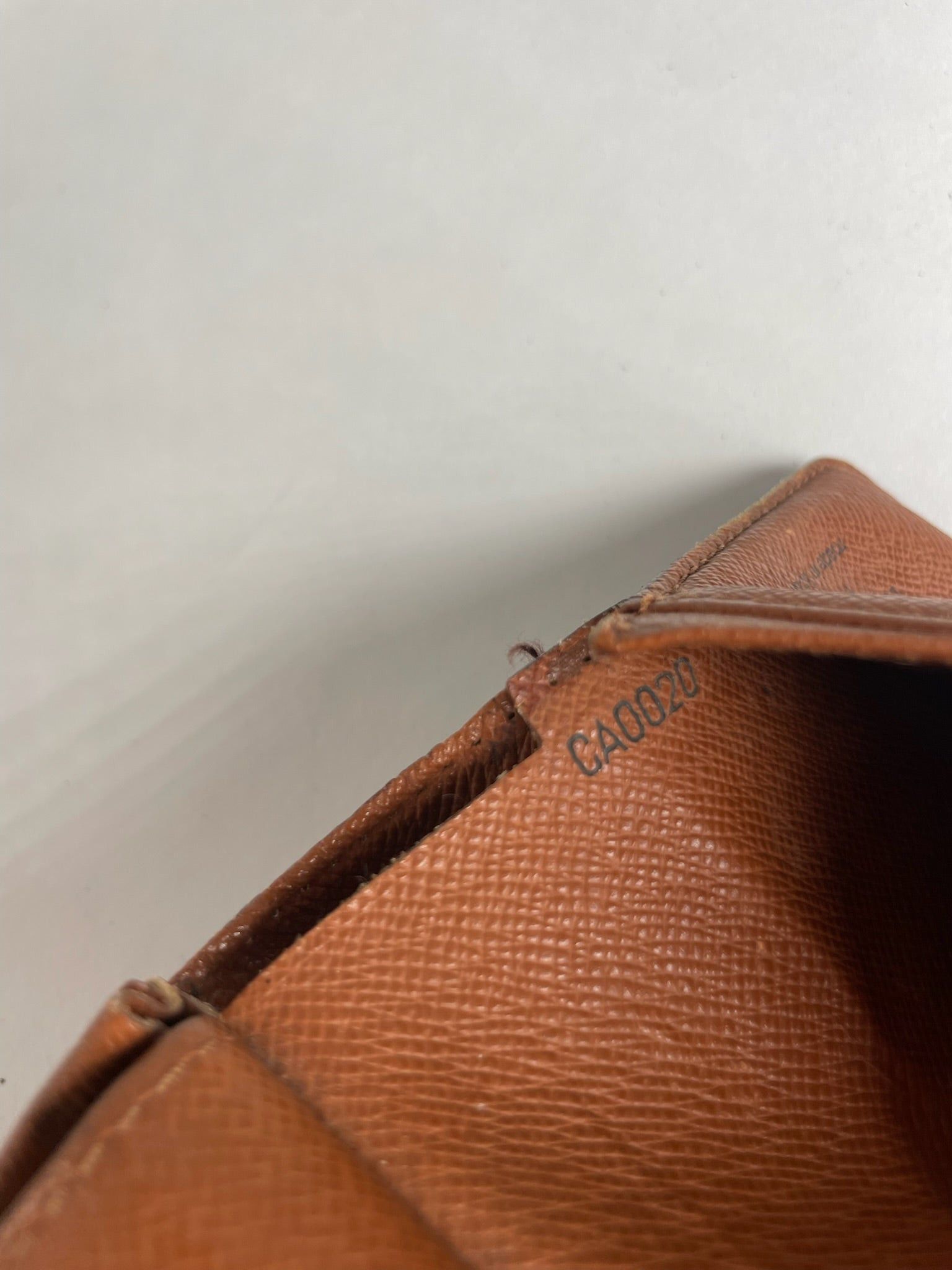 Louis Vuitton Vintage Leather Monogram Wallet Brown Size ONE SIZE - 5 Thumbnail