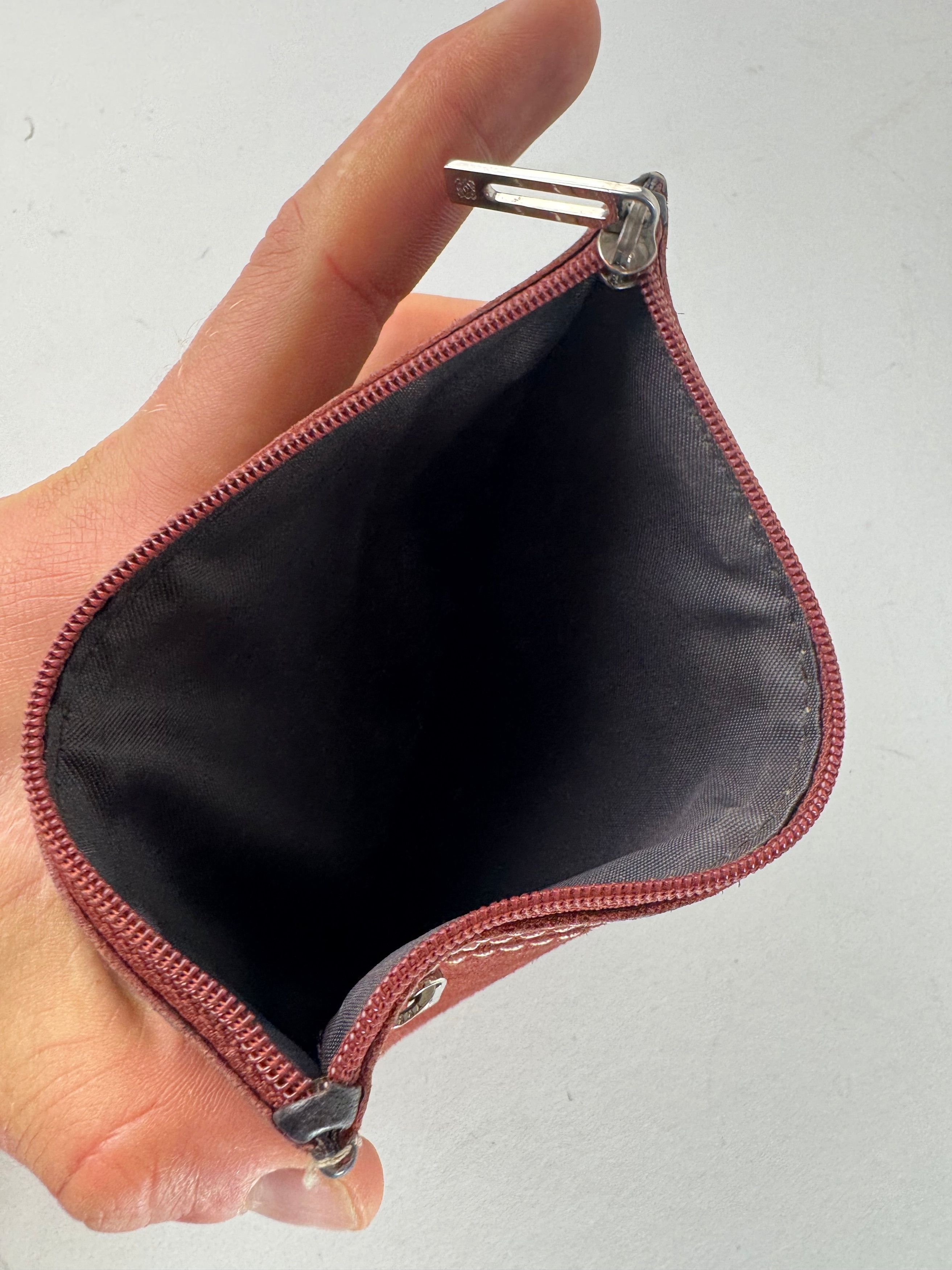 Loewe Vintage Anagram Logo Suede Card Holder Red Size ONE SIZE - 5 Thumbnail