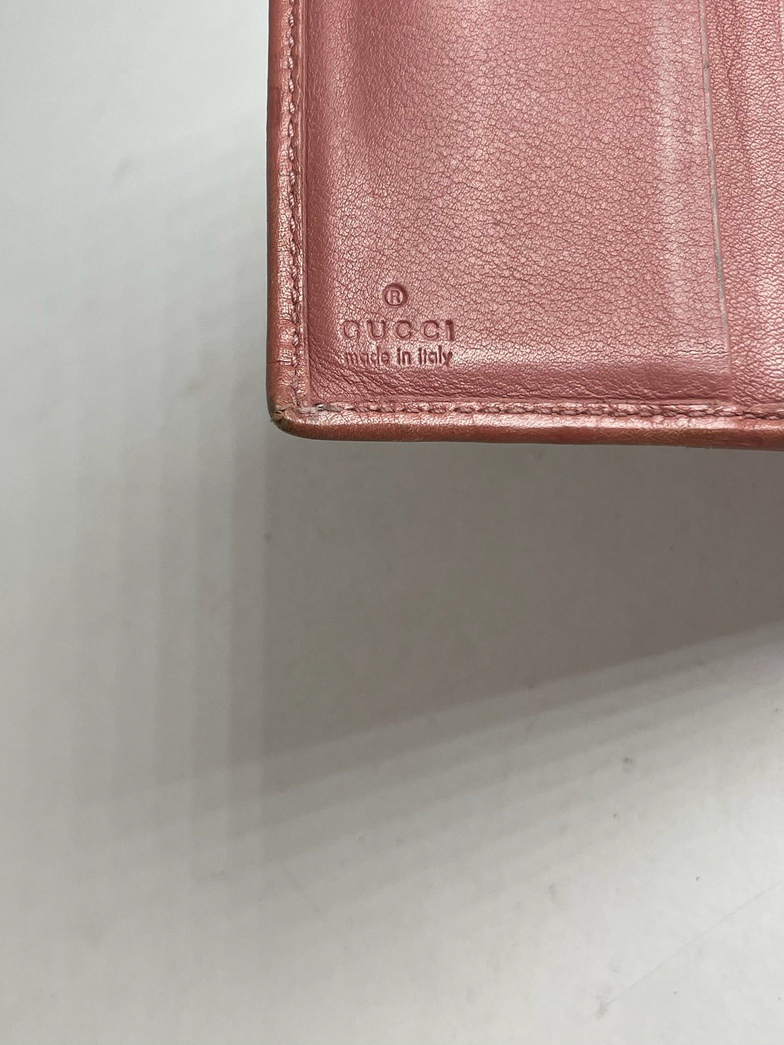 Gucci Vintage Monogram Leather Card Holder Pink Size ONE SIZE - 3 Thumbnail