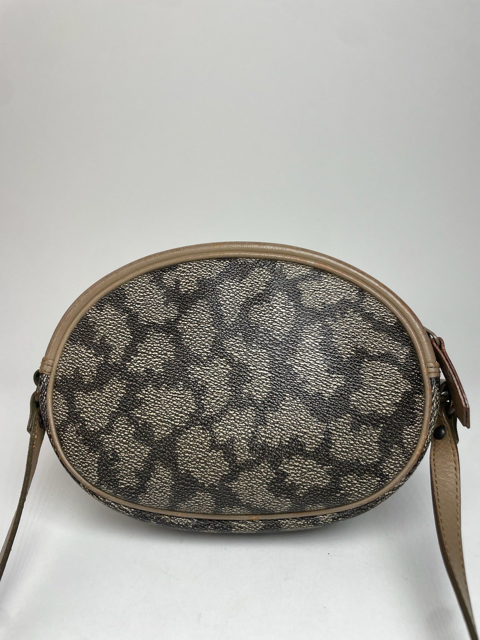 Other Vintage Yves Saint Laurent Leather Crossbody / Shoulder Bag Size ONE SIZE - 11 Thumbnail