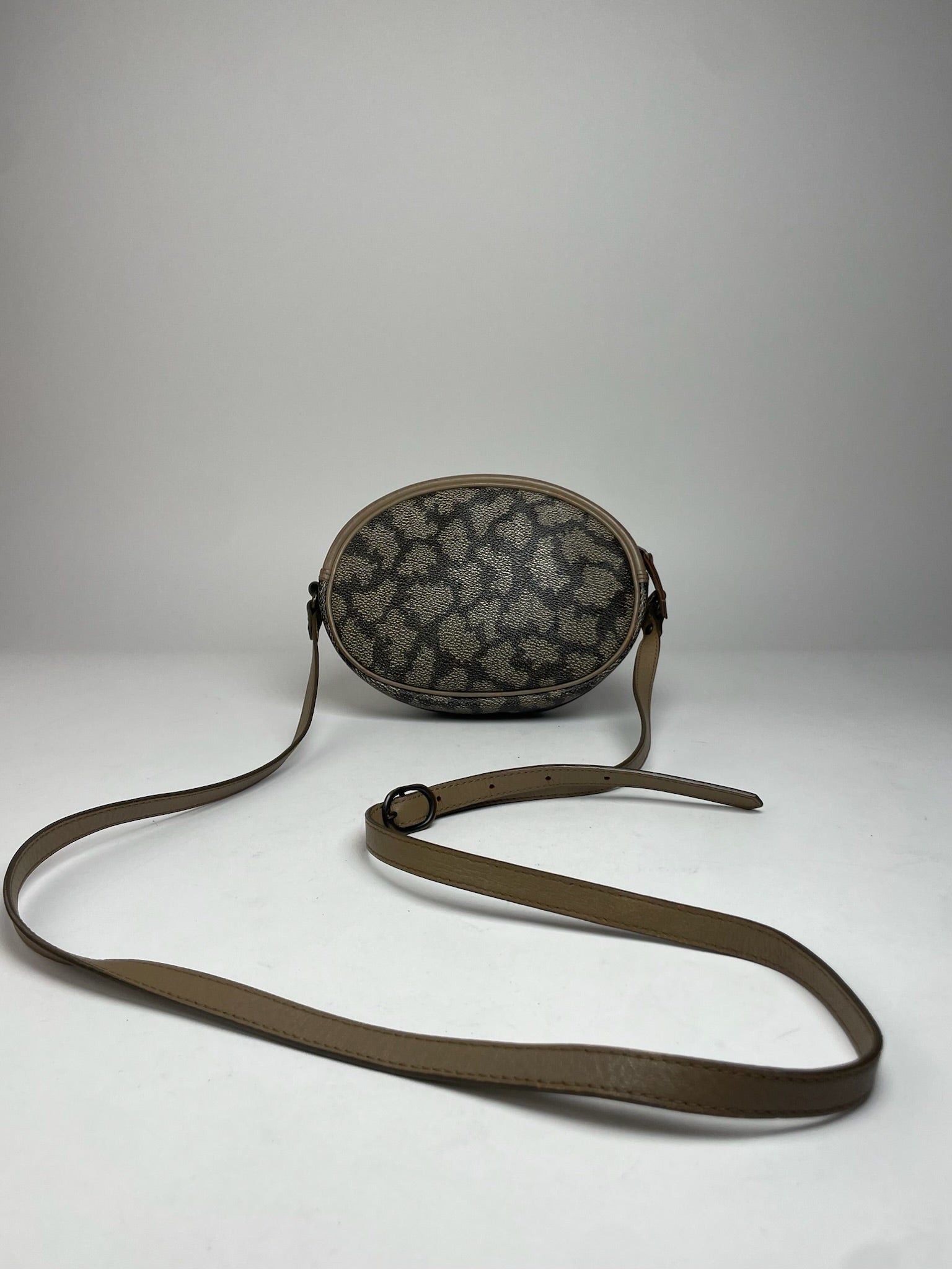 Other Vintage Yves Saint Laurent Leather Crossbody / Shoulder Bag Size ONE SIZE - 2 Thumbnail