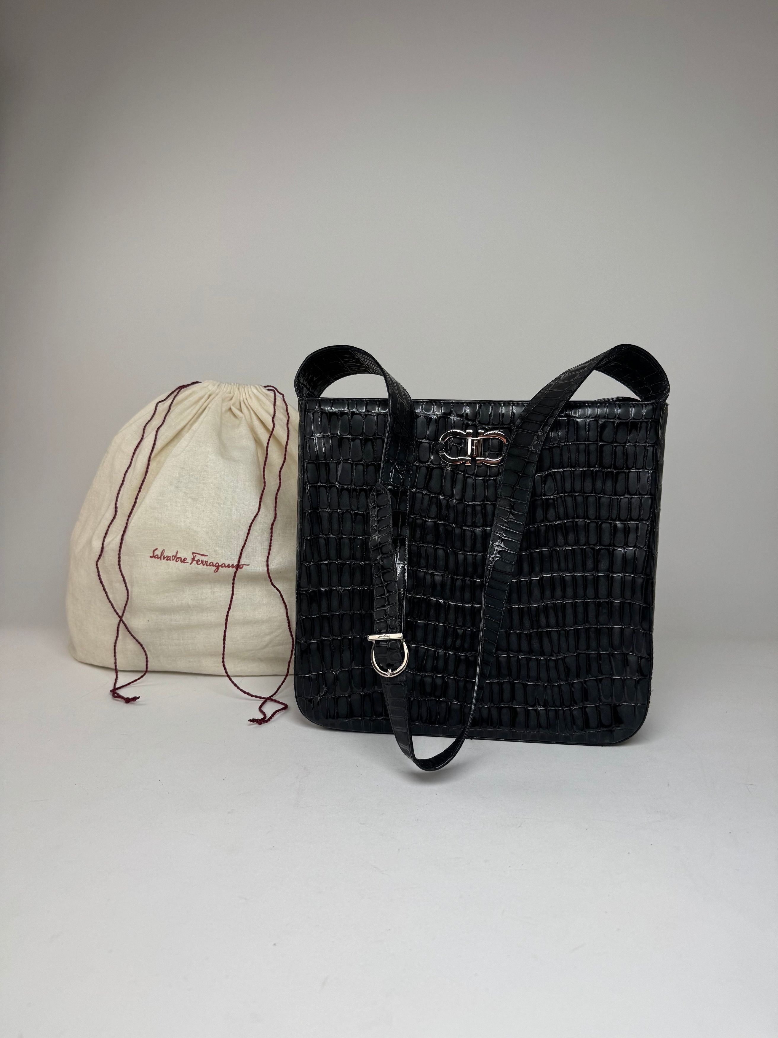 Salvatore Ferragamo Vintage Crocodile Emblossed Leather Bag Black Size ONE SIZE - 13 Thumbnail