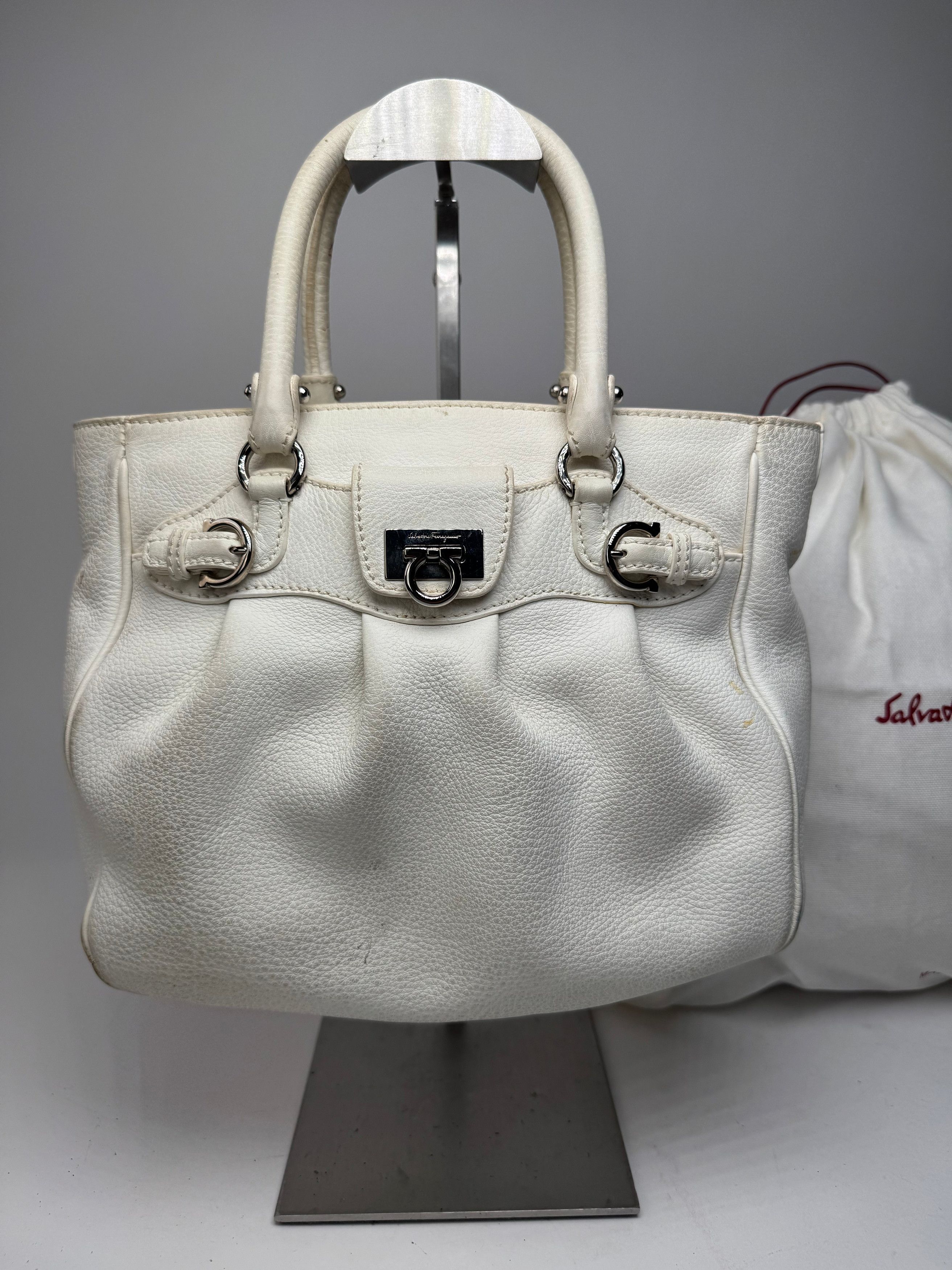 Salvatore Ferragamo Vintage Leather Handbag White Size ONE SIZE - 6 Thumbnail