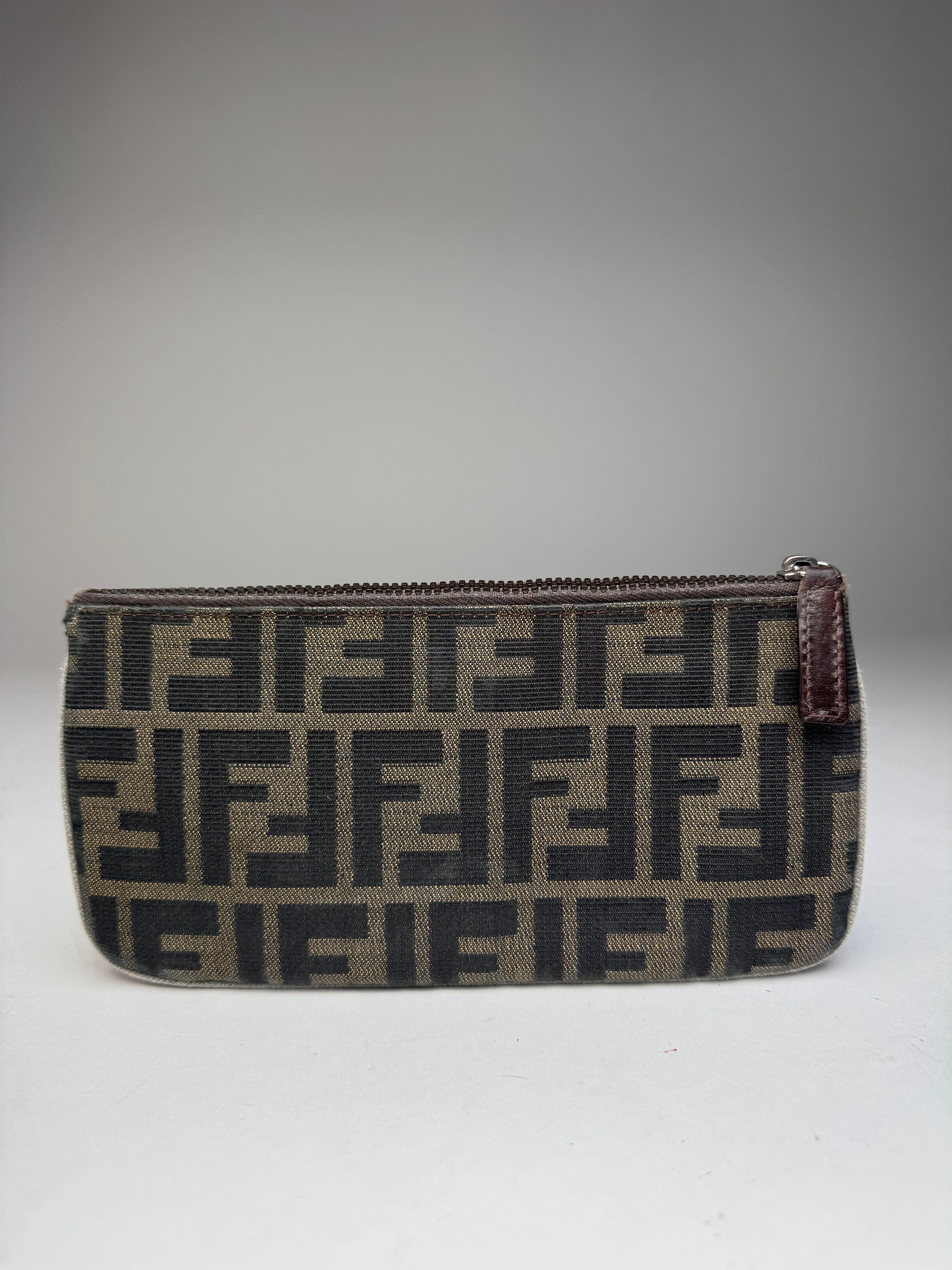 Fendi Vintage Monogram Card Holder / Clutch Brown Size ONE SIZE - 2 Thumbnail