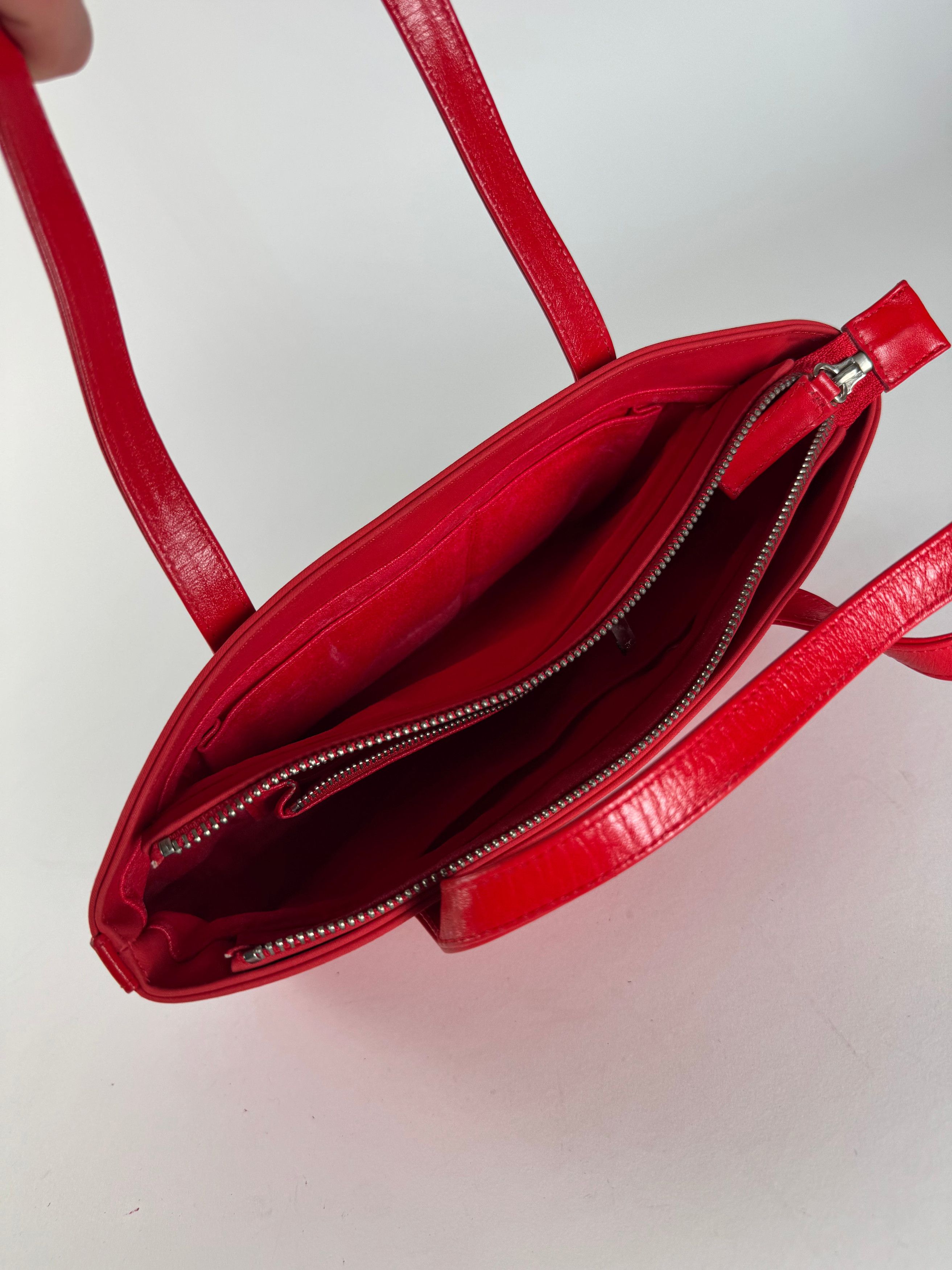 Courreges Vintage Polyester Patent Leather Handbag Red Size ONE SIZE - 3 Thumbnail
