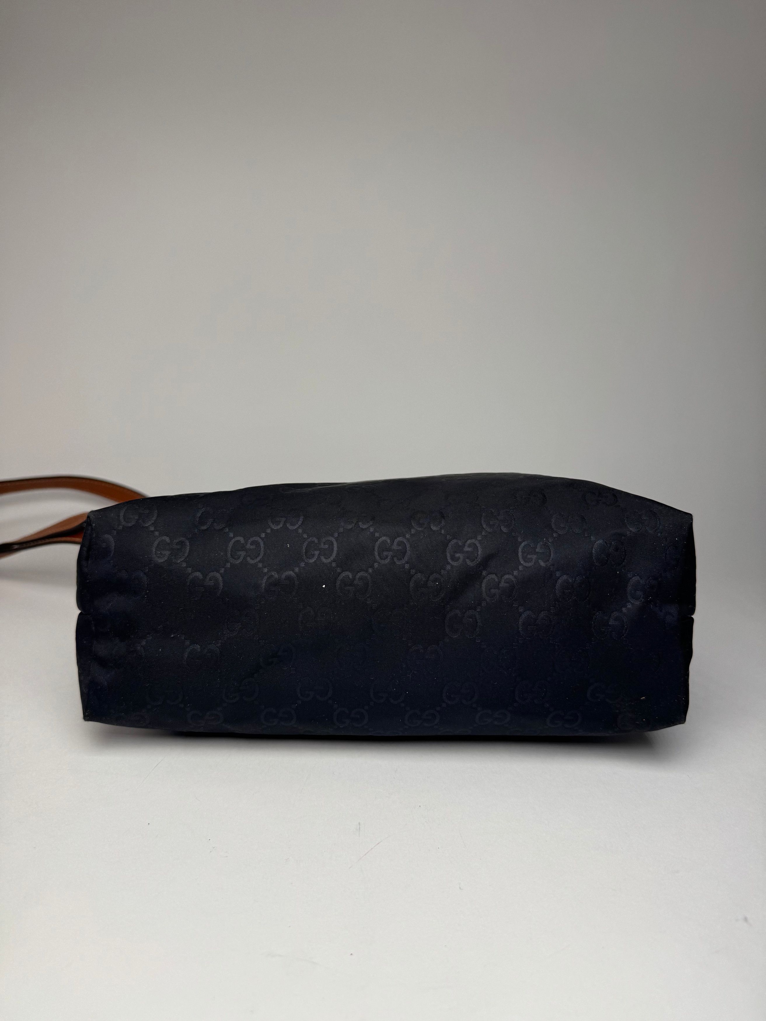 Gucci Vintage Monogram Canvas Leather Shoulder / Crossbody Bag Bla Size ONE SIZE - 14 Thumbnail