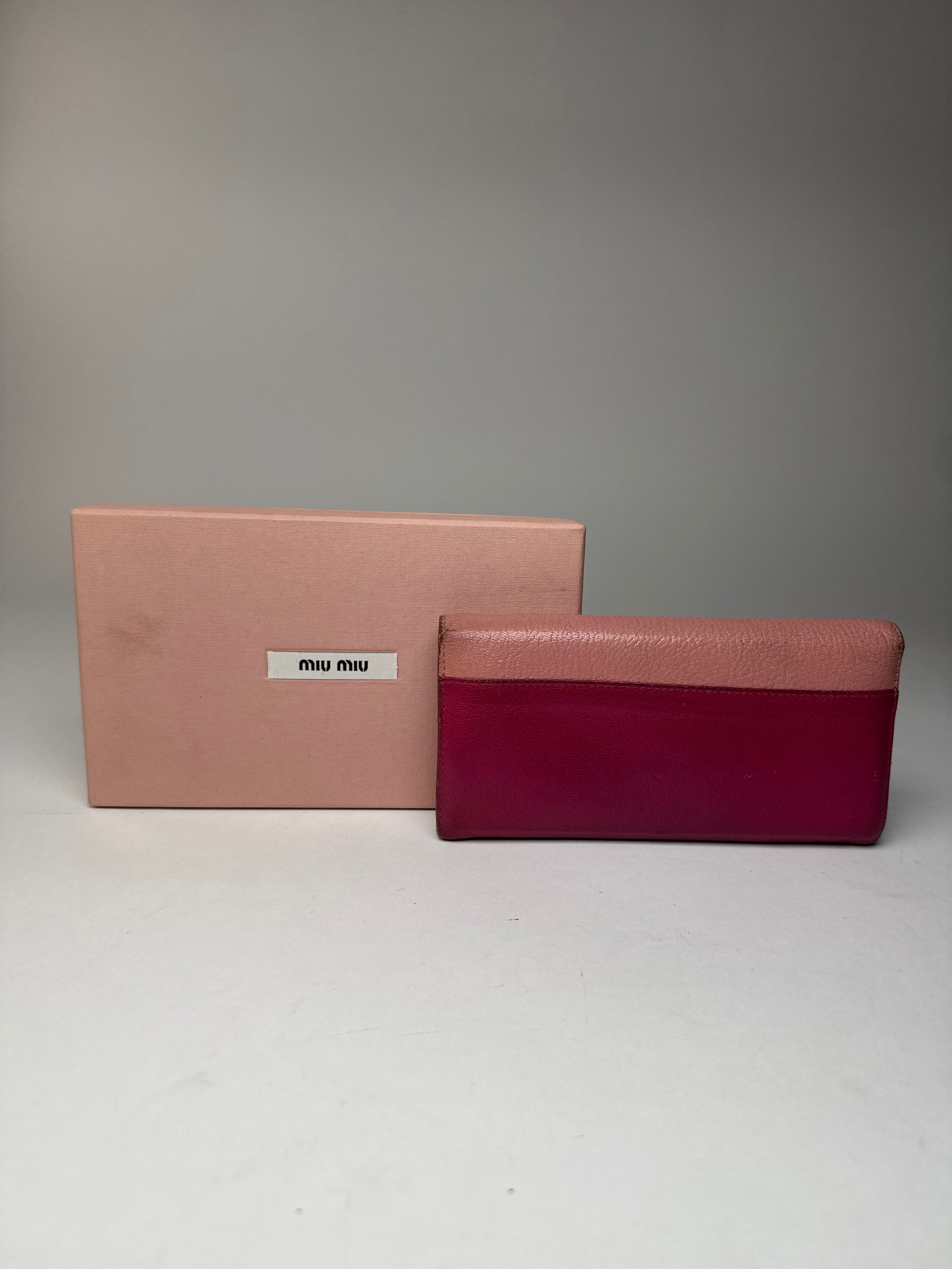 Miu Miu Vintage Leather Wallet Pink Size ONE SIZE - 2 Thumbnail
