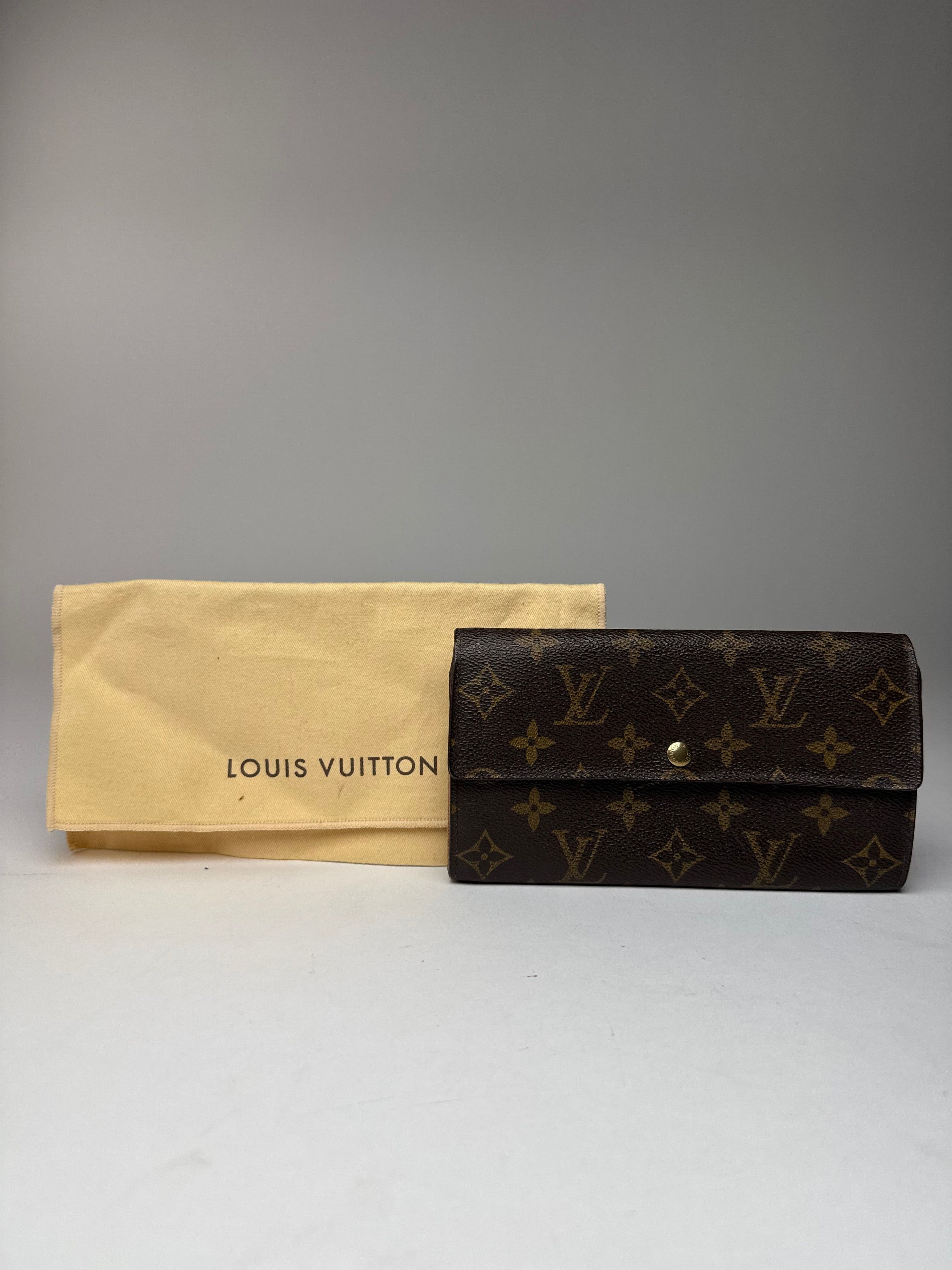 Louis Vuitton Vintage Leather Monogram Wallet Brown Size ONE SIZE - 11 Thumbnail