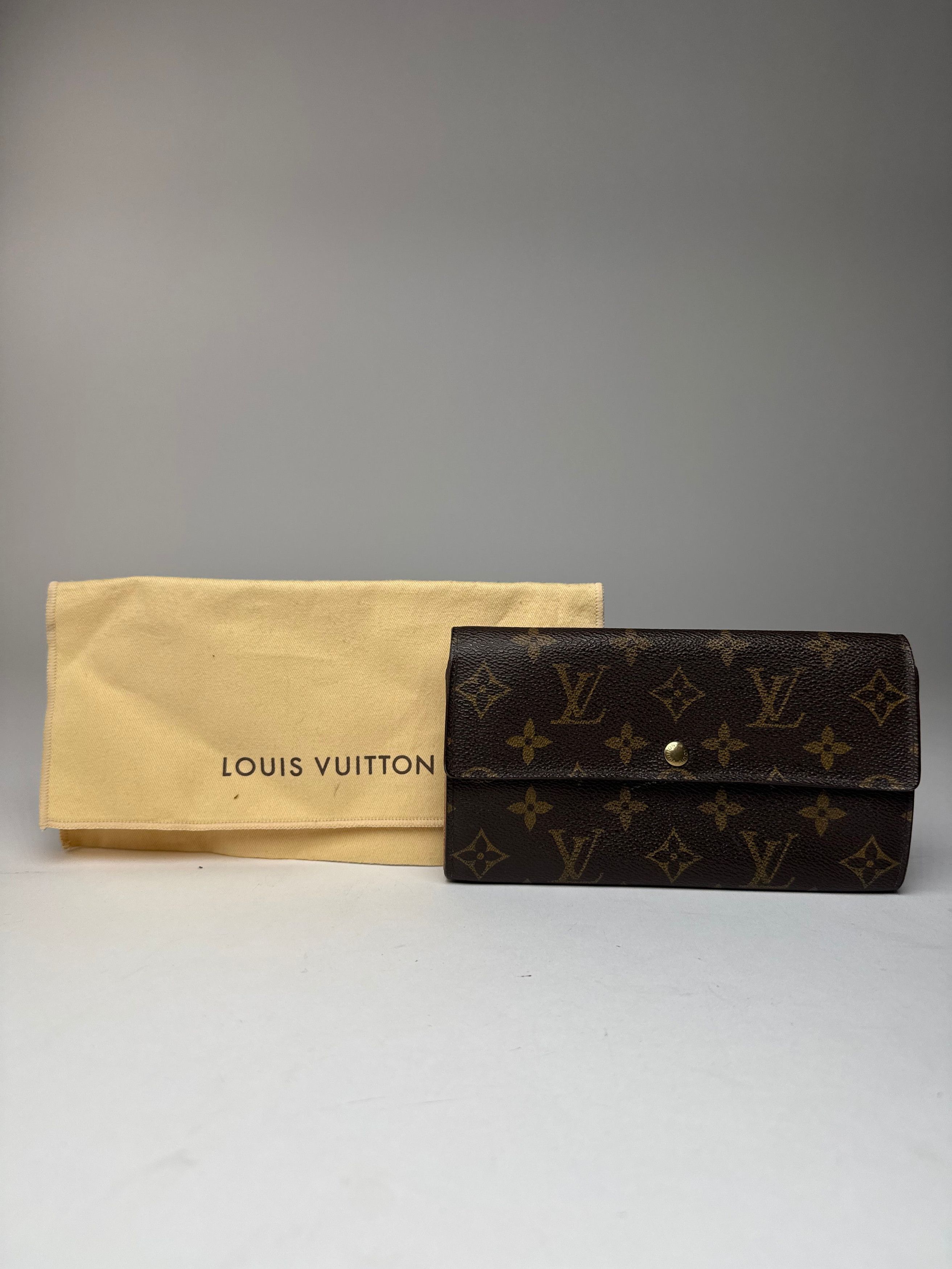 Louis Vuitton Vintage Leather Monogram Wallet Brown Size ONE SIZE - 4 Thumbnail