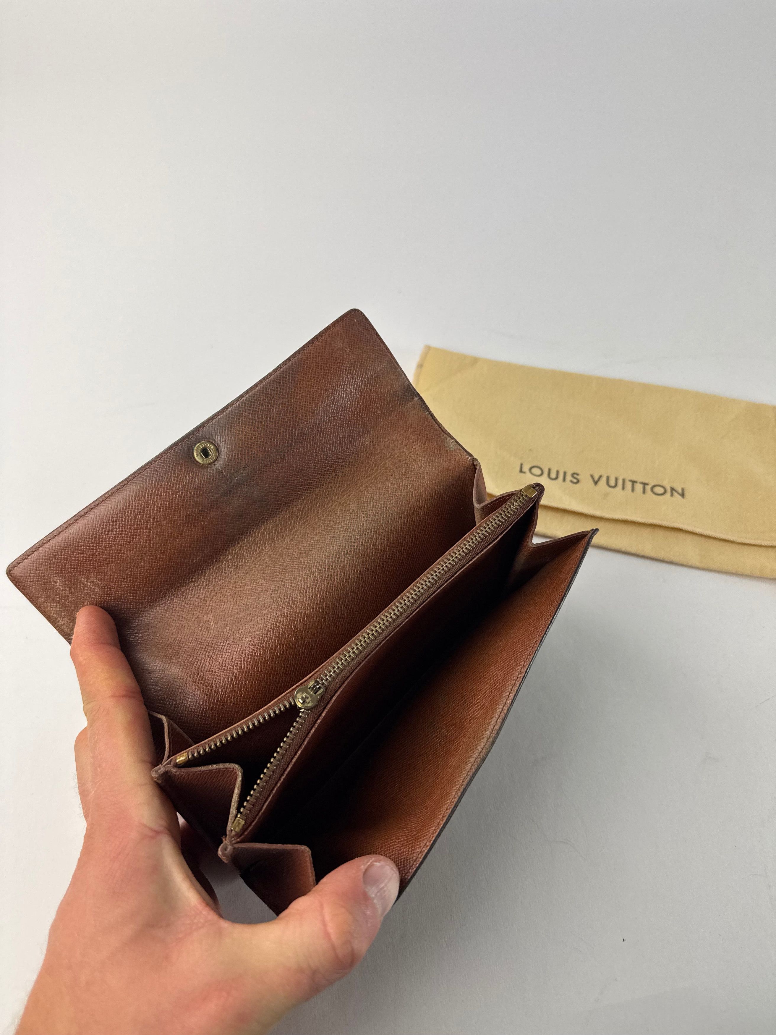 Louis Vuitton Vintage Leather Monogram Wallet Brown Size ONE SIZE - 6 Thumbnail
