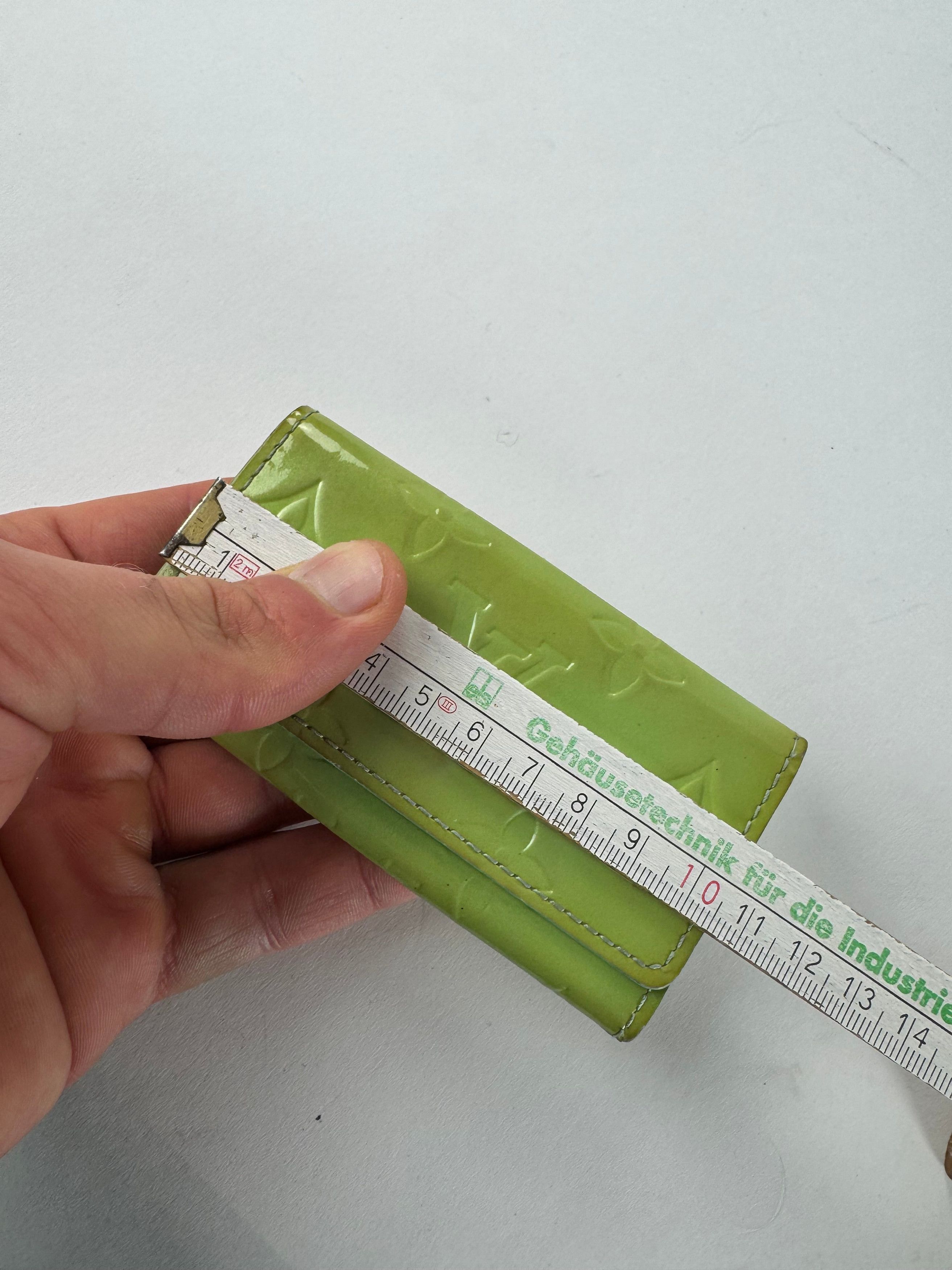 Louis Vuitton Vintage Vernis Leather Key Holder Green Size ONE SIZE - 7 Thumbnail