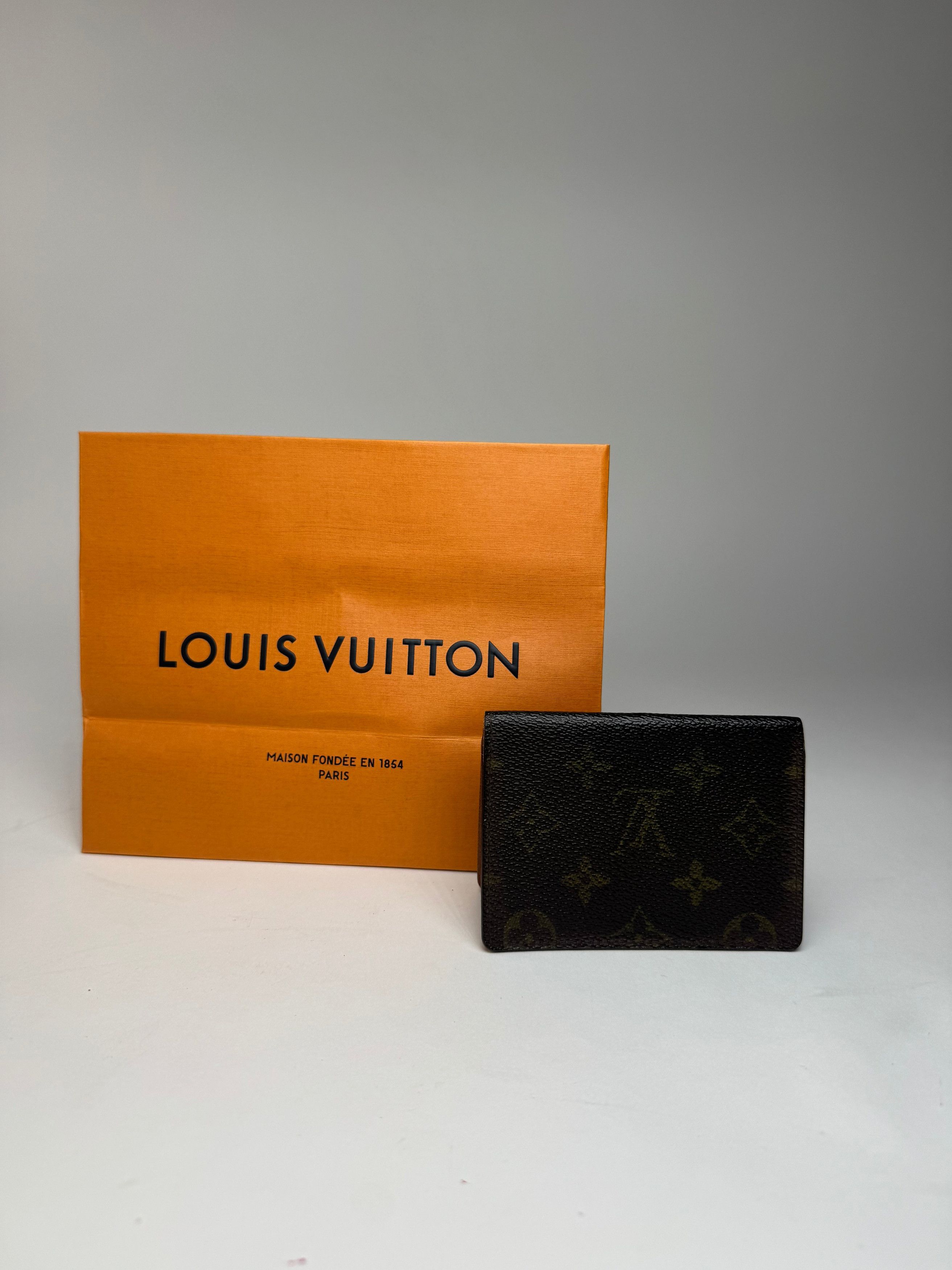 Louis Vuitton Vintage Flapable Card Holder Brown Size ONE SIZE - 2 Thumbnail