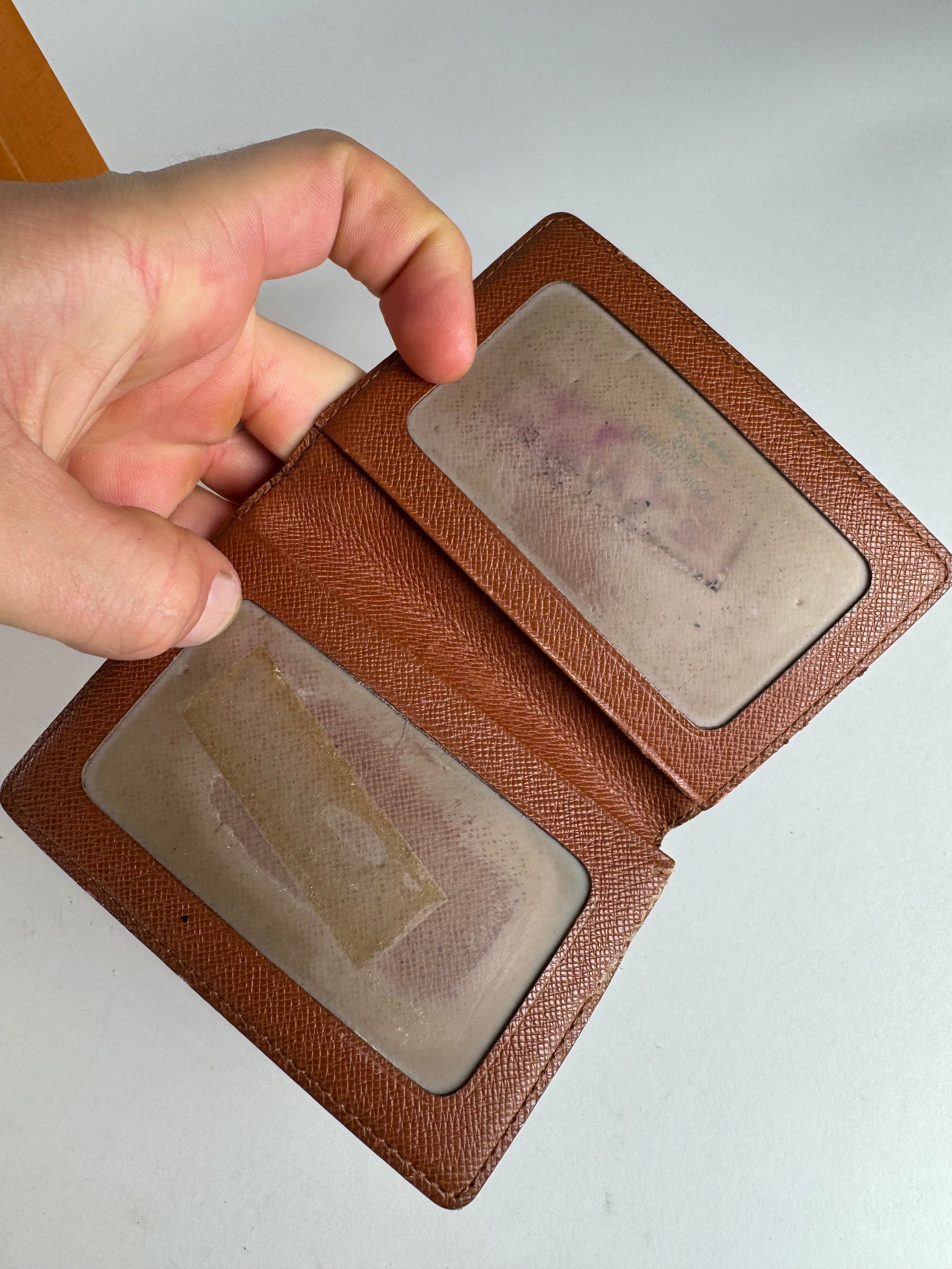 Louis Vuitton Vintage Flapable Card Holder Brown Size ONE SIZE - 3 Thumbnail