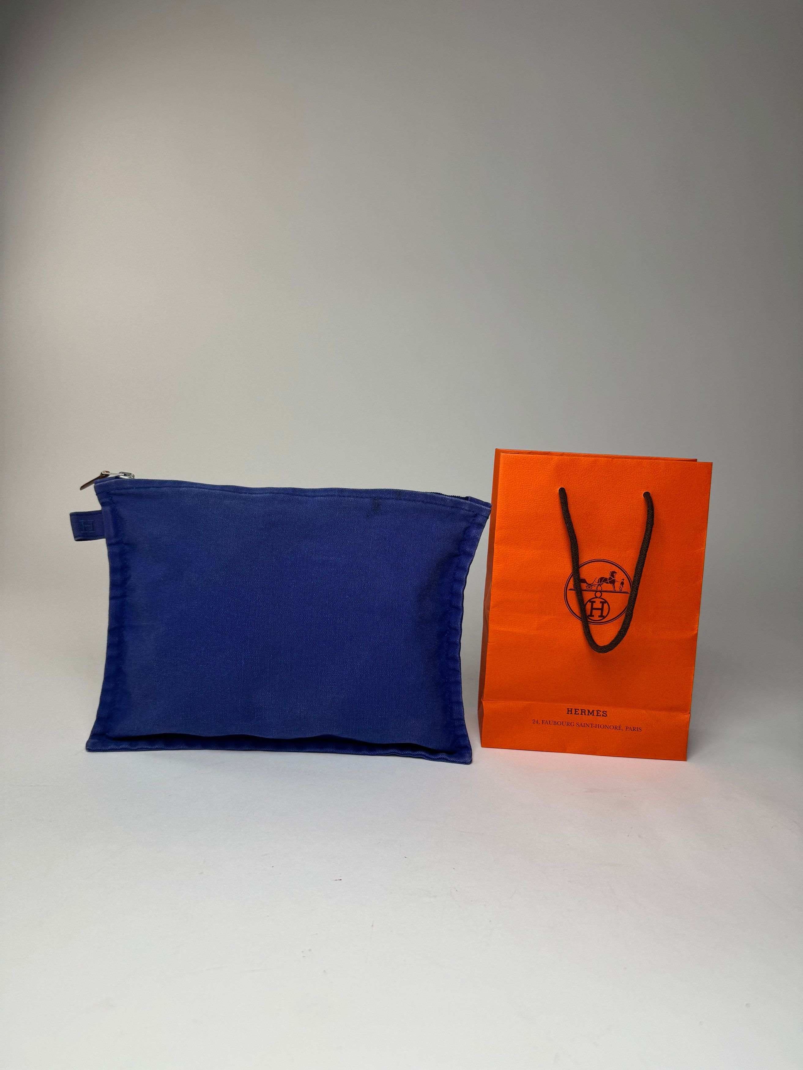 Other Vintage Hermes Canvas Clutch Cosmetic Bag Blue Size ONE SIZE - 12 Thumbnail