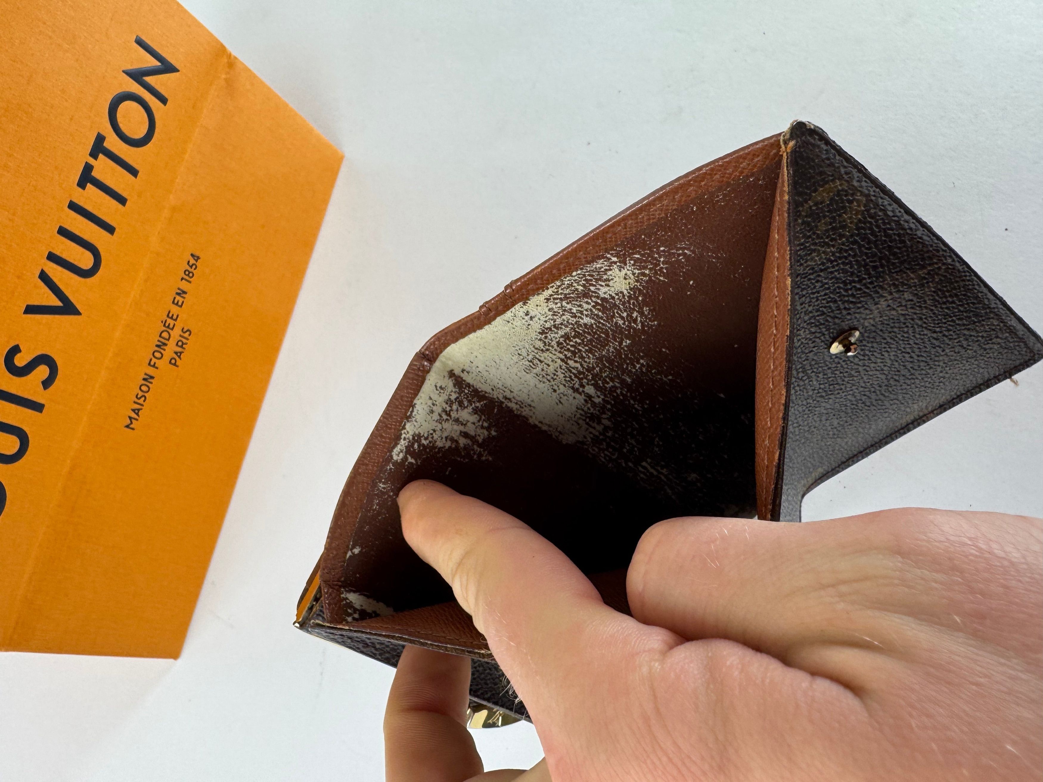 Louis Vuitton Vintage Leather Monogram Wallet Brown Size ONE SIZE - 5 Thumbnail