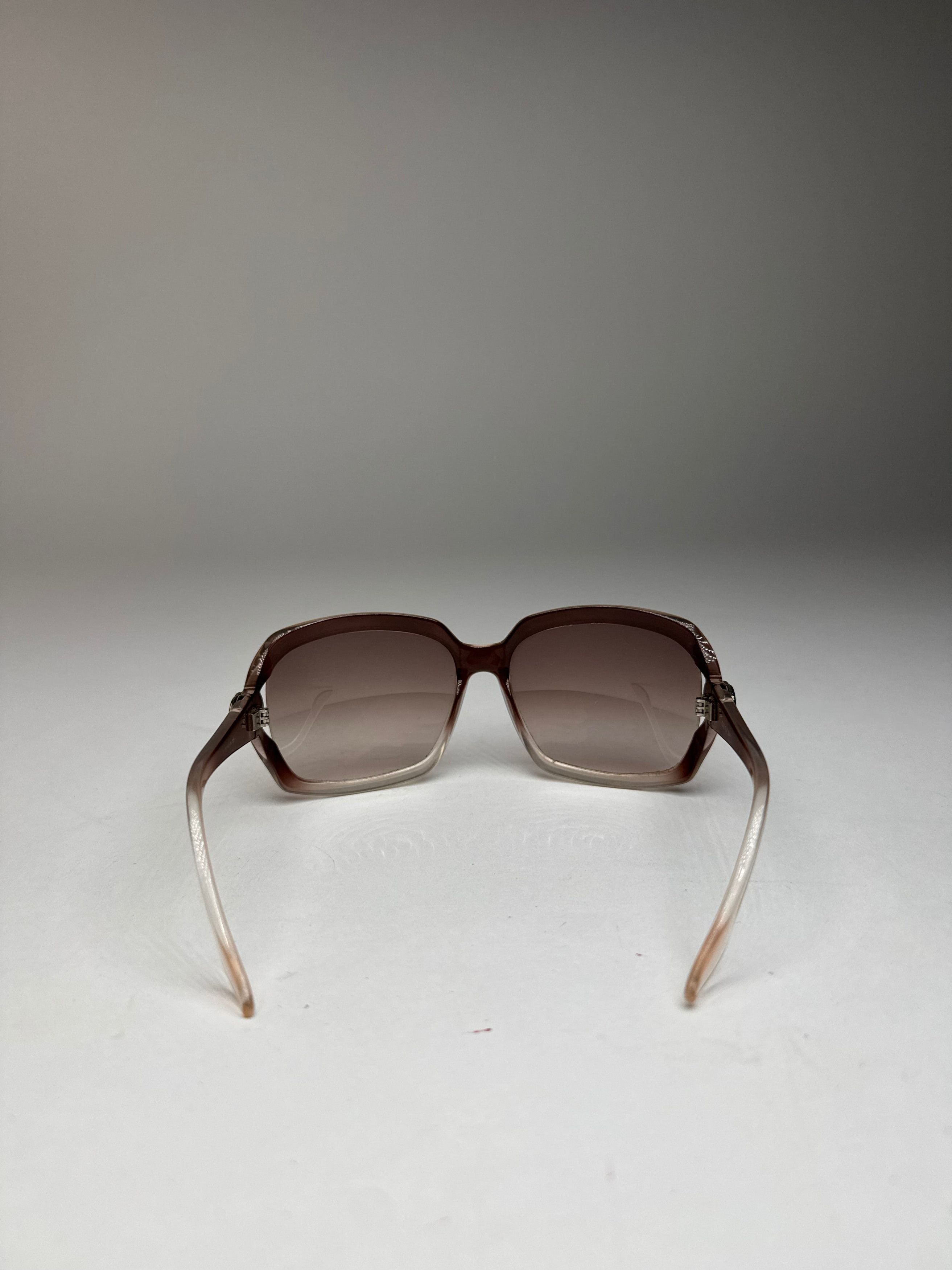 Gucci Vintage Overd Sunglasses Black Beige Size ONE SIZE - 5 Thumbnail