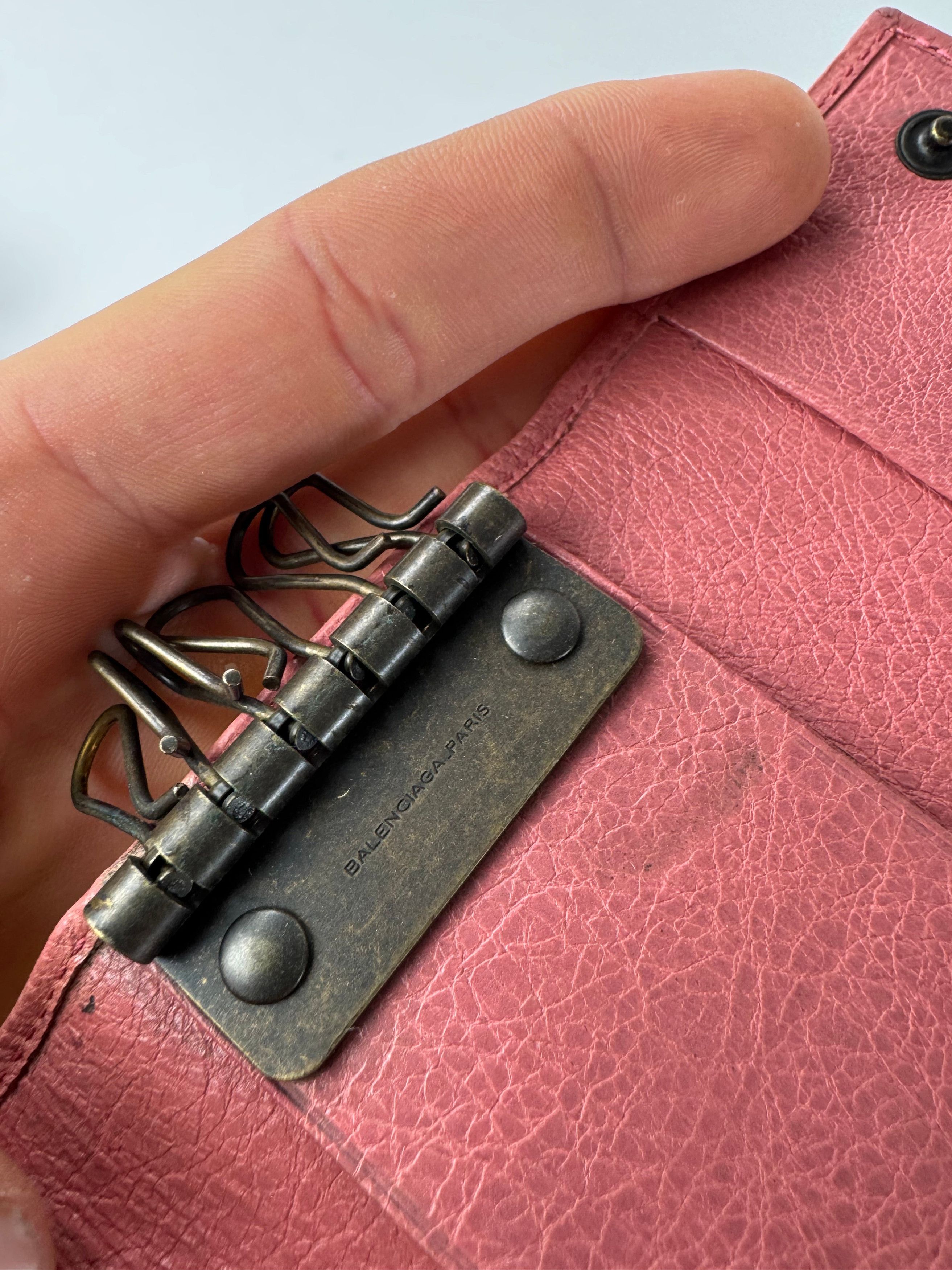 Balenciaga Vintage City Design Leather Key Holder Pink Size ONE SIZE - 7 Thumbnail