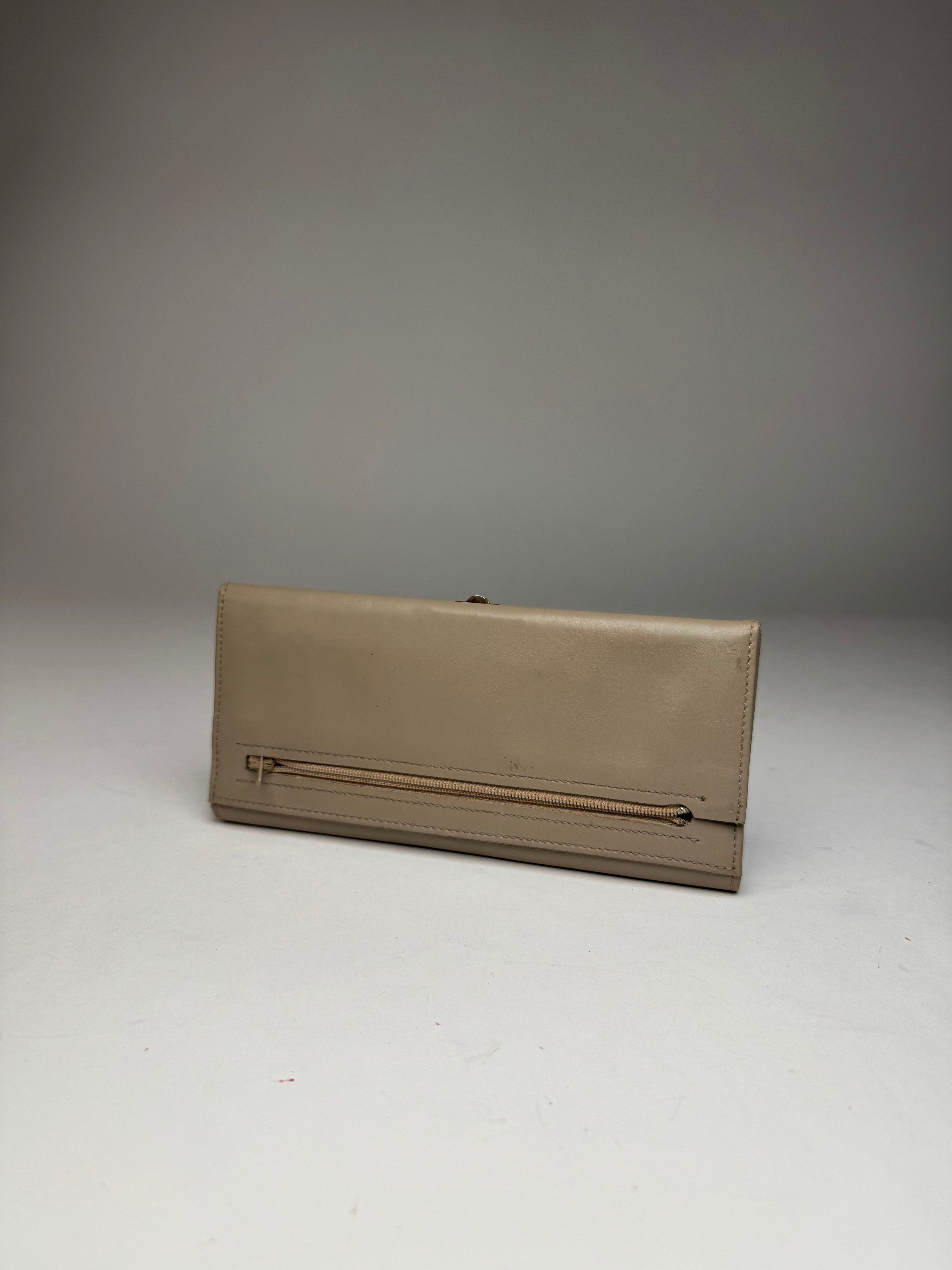 Gucci Vintage Long Leather Wallet Beige Size ONE SIZE - 12 Thumbnail