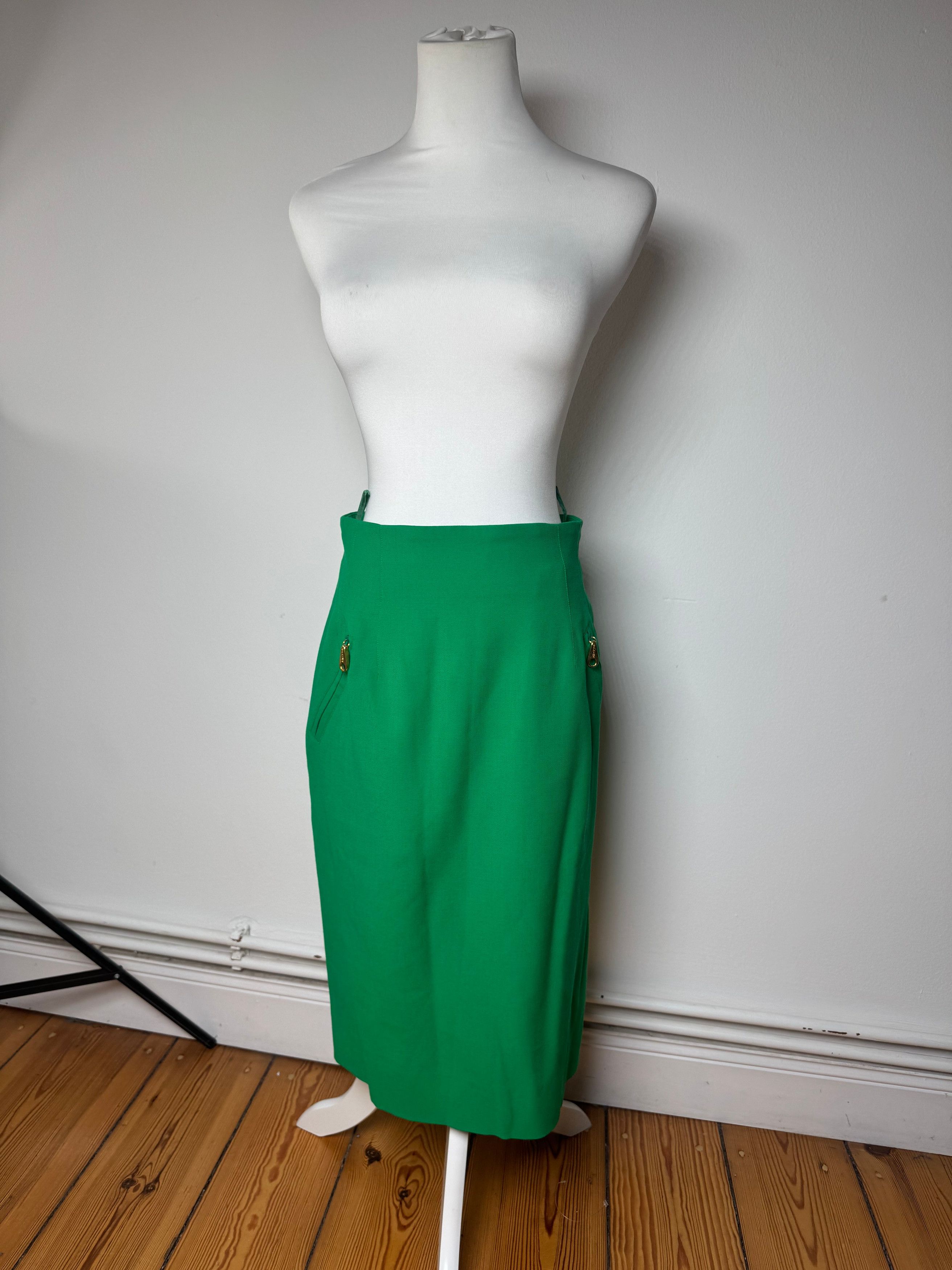Celine Vintage Paris Skirt Green L new with tag Size 34" / US 12 / IT 48 - 12 Thumbnail