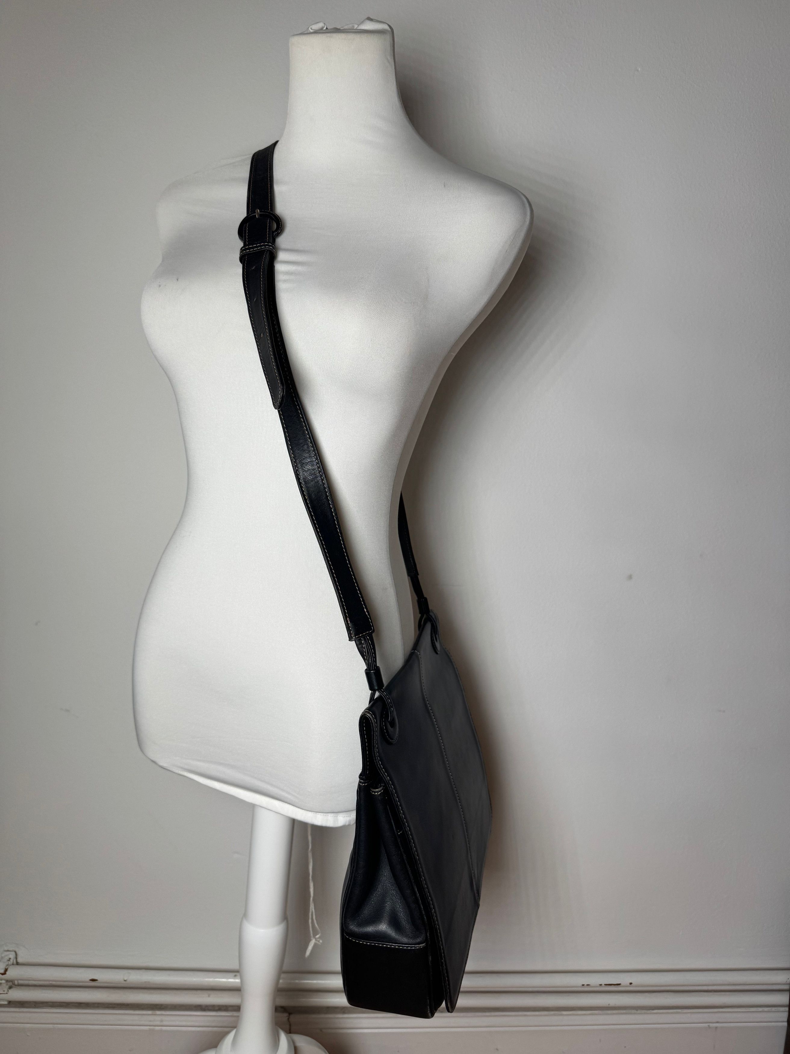 Issey Miyake Vintage Multiway Handbag Navy Black Size ONE SIZE - 3 Thumbnail