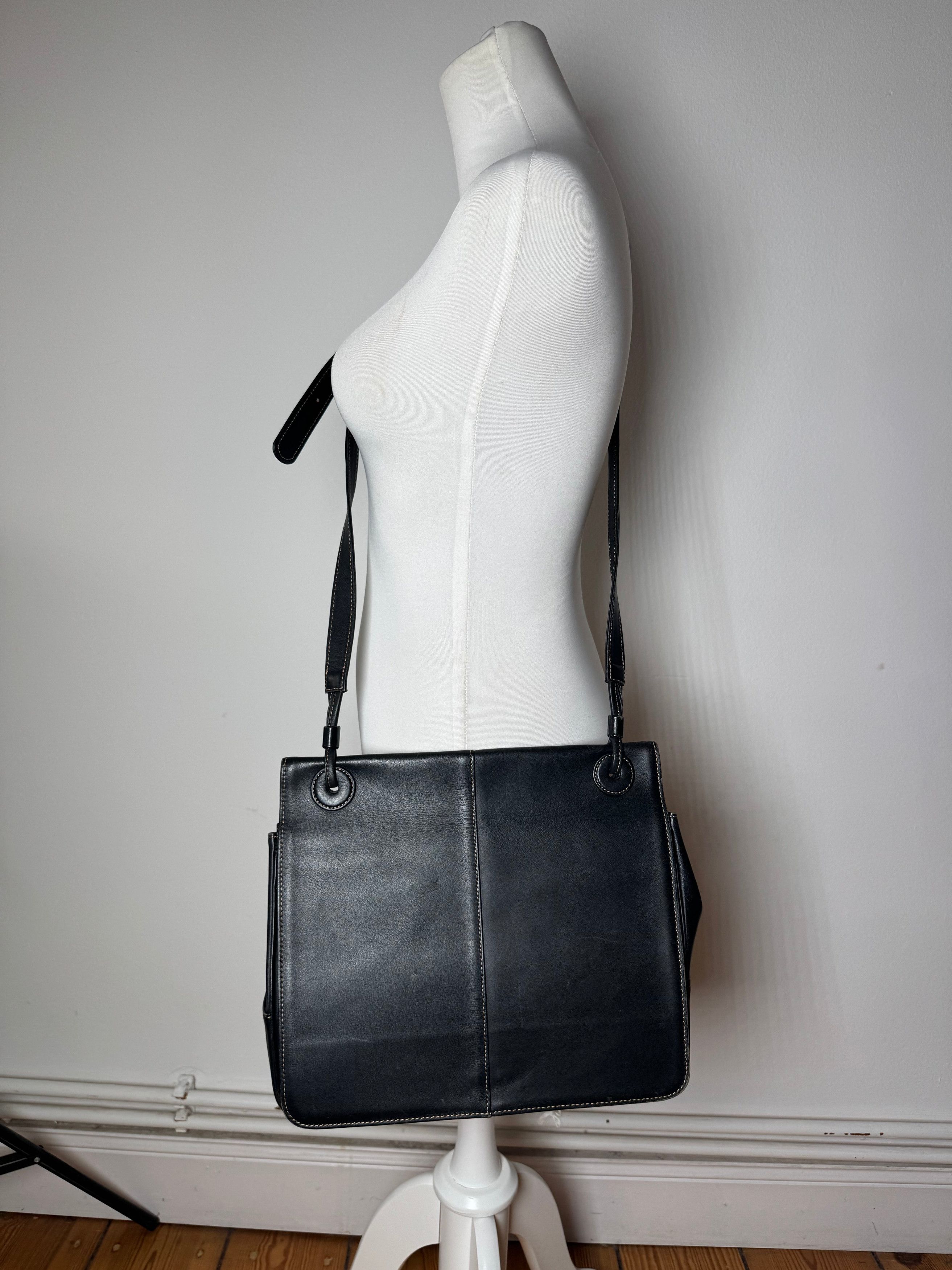 Issey Miyake Vintage Multiway Handbag Navy Black Size ONE SIZE - 4 Thumbnail