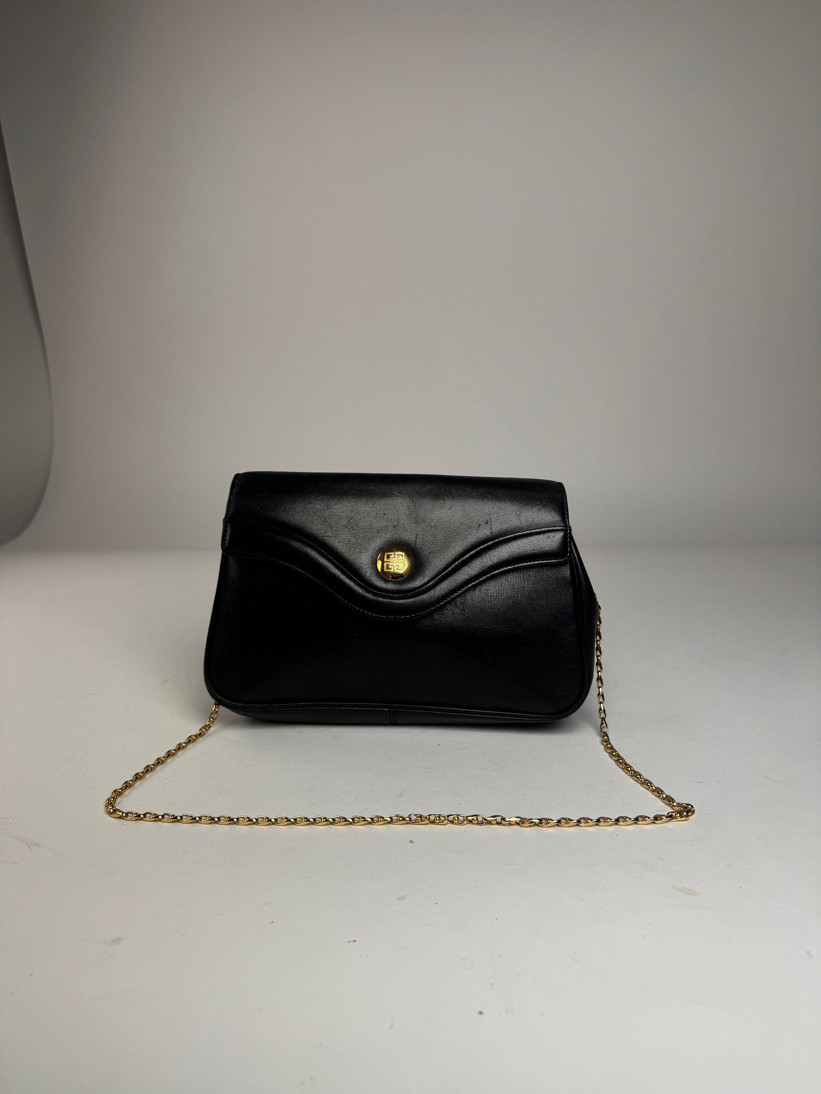 Givenchy Vintage Chain Logo Leather Bag Black Size ONE SIZE - 7 Thumbnail
