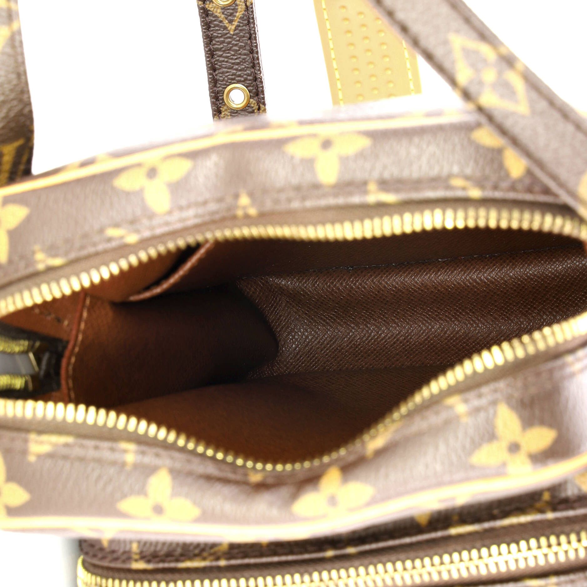 Louis Vuitton Amazone Bag Size ONE SIZE - 5 Thumbnail