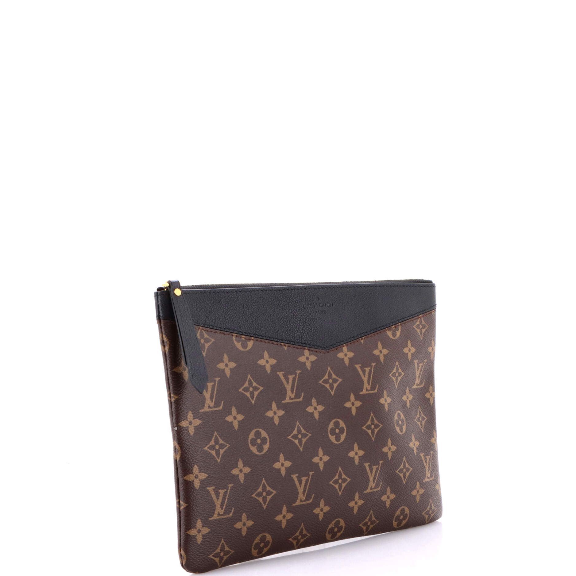 Louis Vuitton Daily Pouch Size ONE SIZE - 2 Thumbnail
