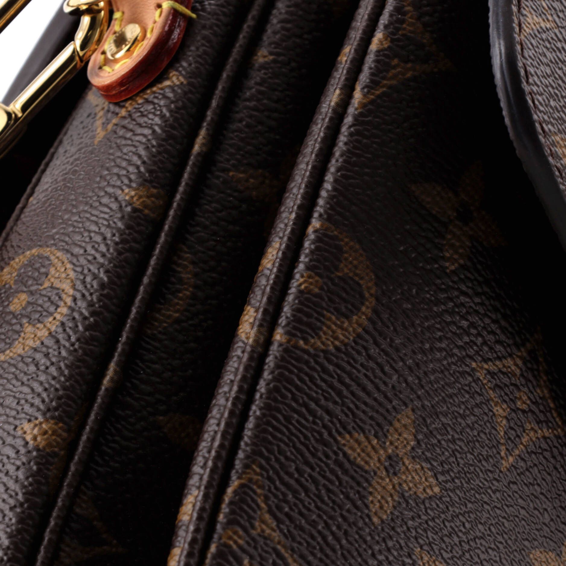 Louis Vuitton Pochette Metis Size ONE SIZE - 6 Thumbnail