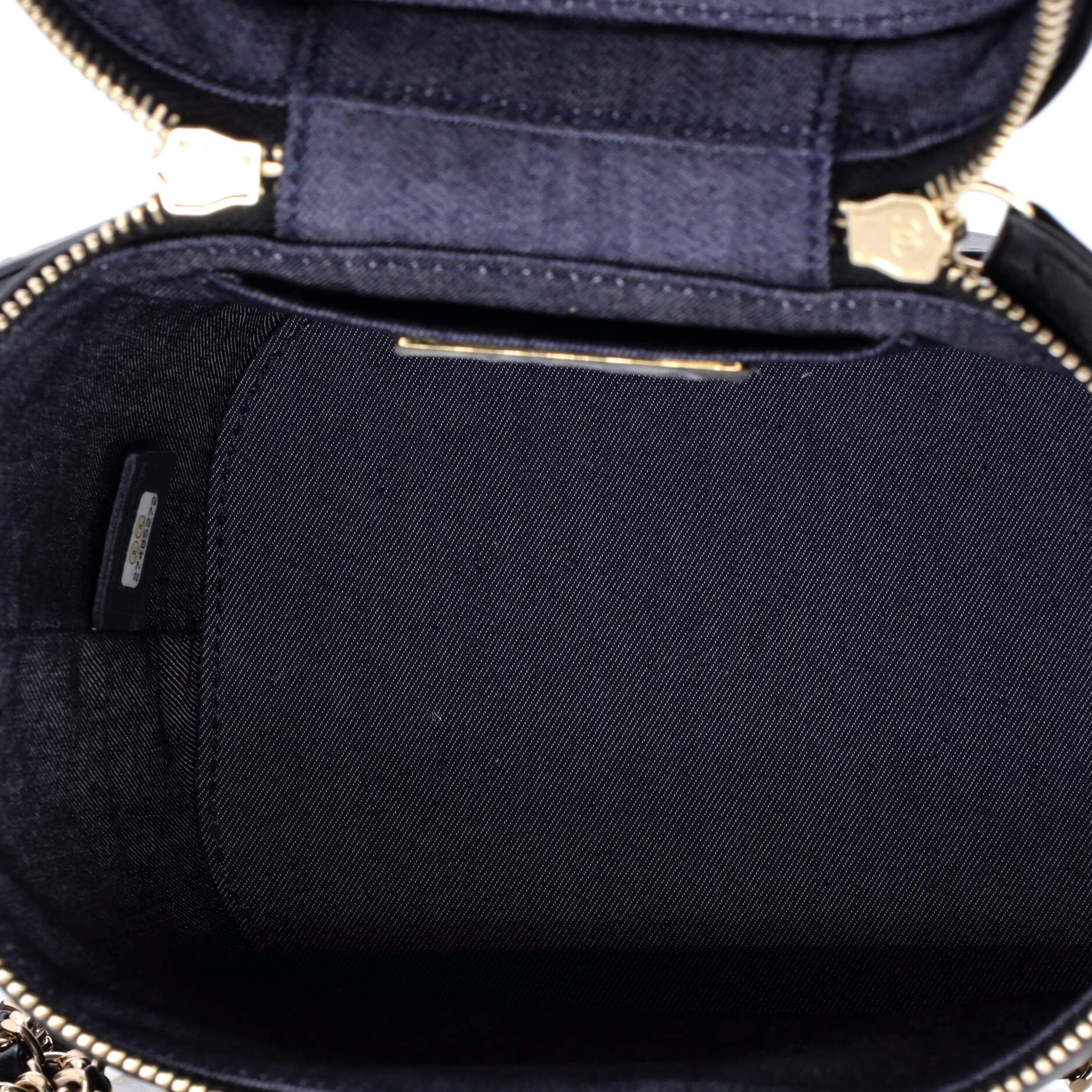 Chanel CC Mania Vanity Case Size ONE SIZE - 5 Thumbnail