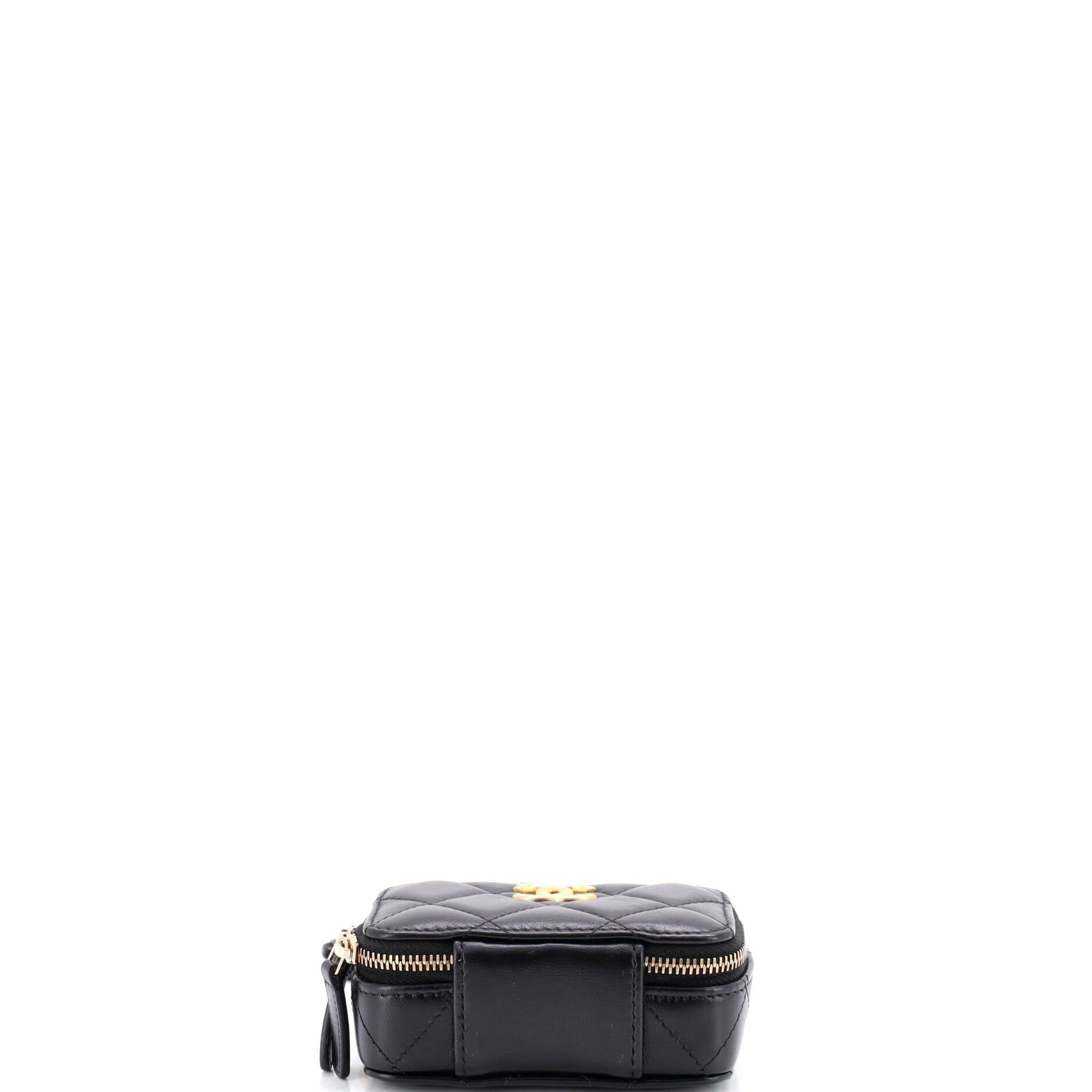 Chanel Lacquered Metal CC Zip Around Card Holder on Chain Size ONE SIZE - 4 Thumbnail