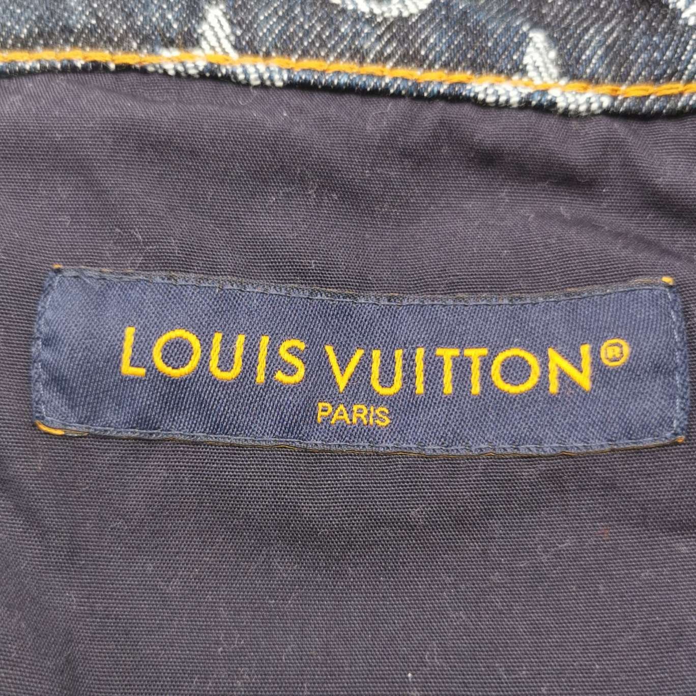 Louis Vuitton Louis Vuitton x NBA Cotton Logo Crewneck T-Shirt XS Size US XS / EU 42 / 0 - 10 Thumbnail