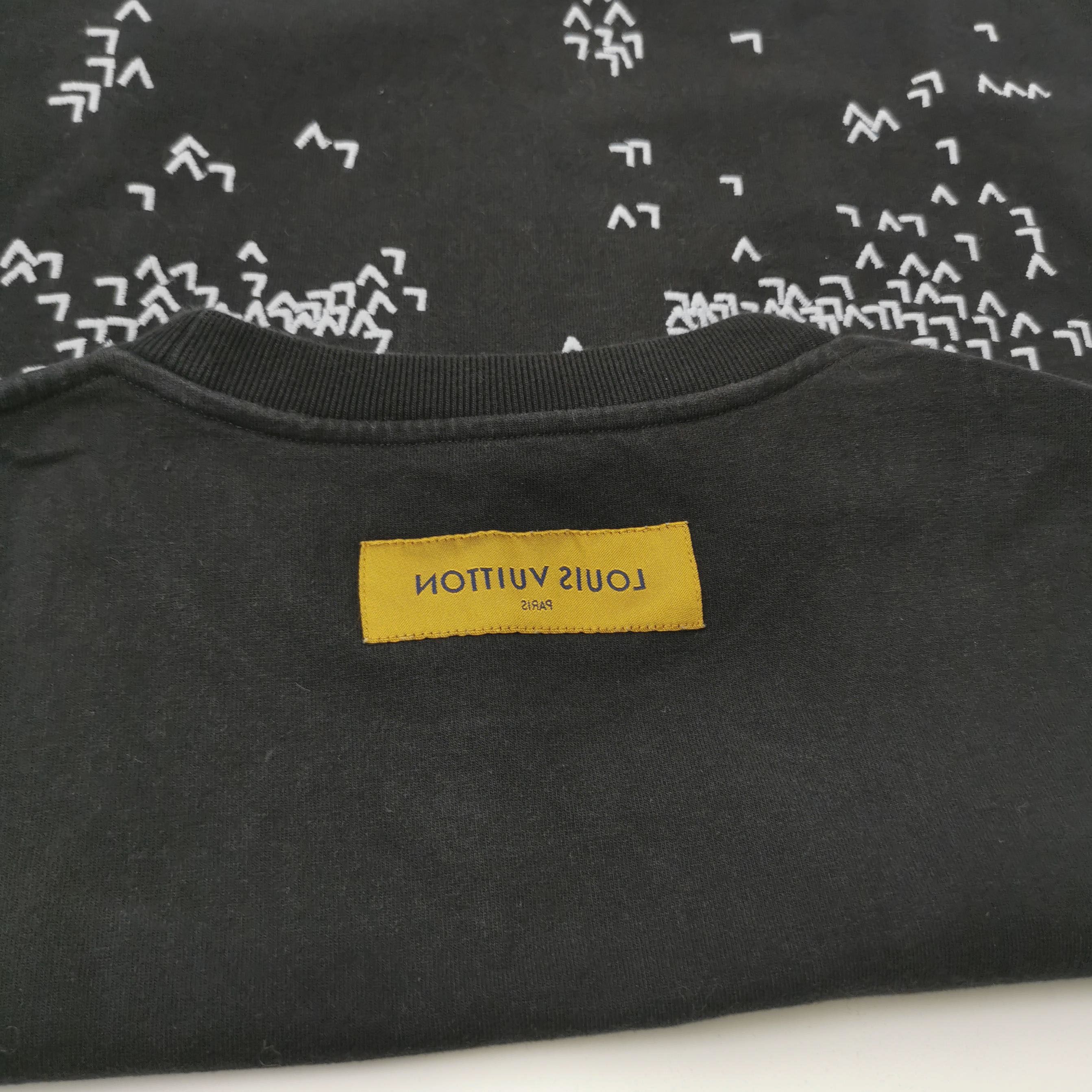 Louis Vuitton Louis Vuitton S Size Cotton Logo Crewneck T-Shirt Size US S / EU 44-46 / 1 - 8 Thumbnail