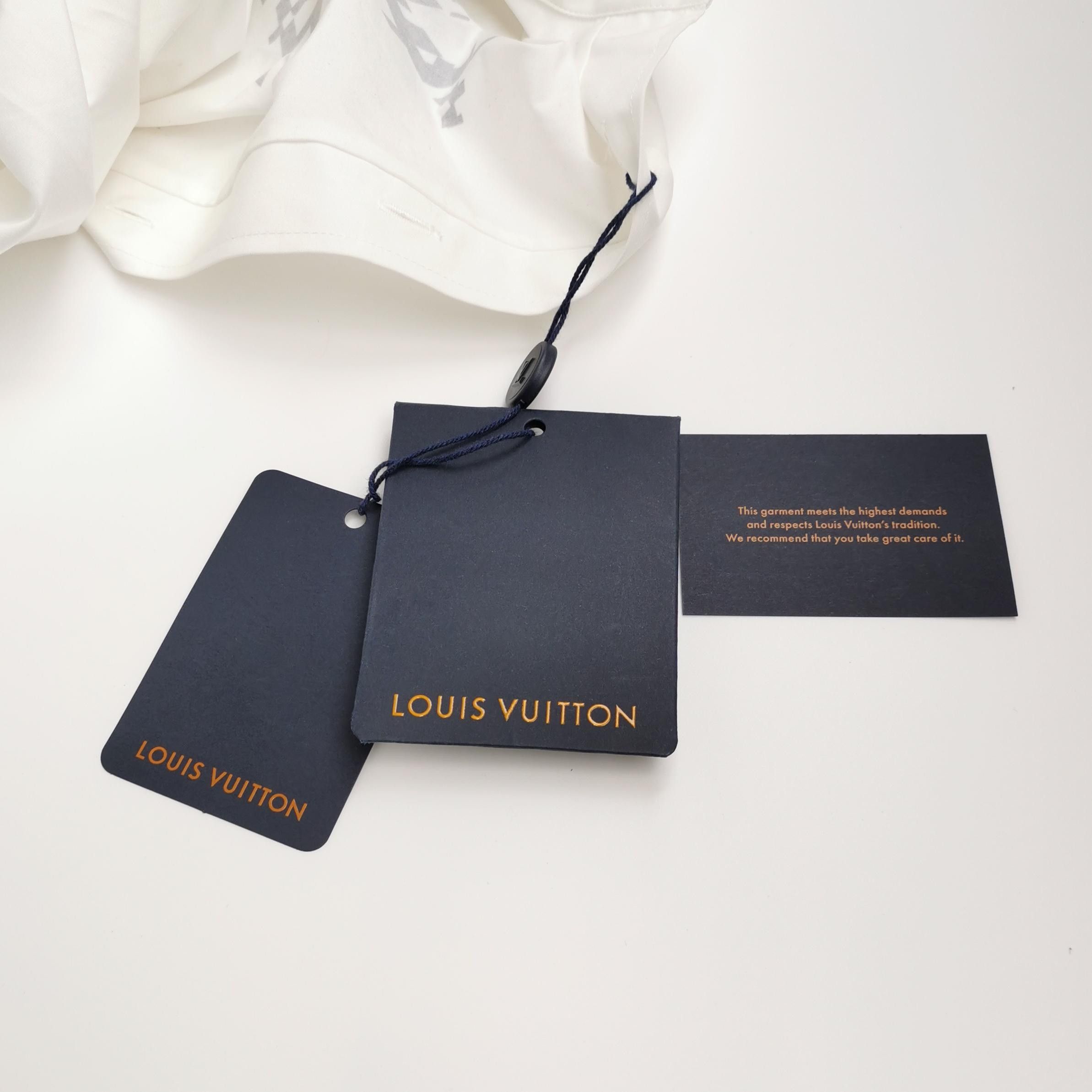Louis Vuitton Louis Vuitton S Cotton Solid Crew Neck T - Shirt Size US S / EU 44-46 / 1 - 7 Thumbnail