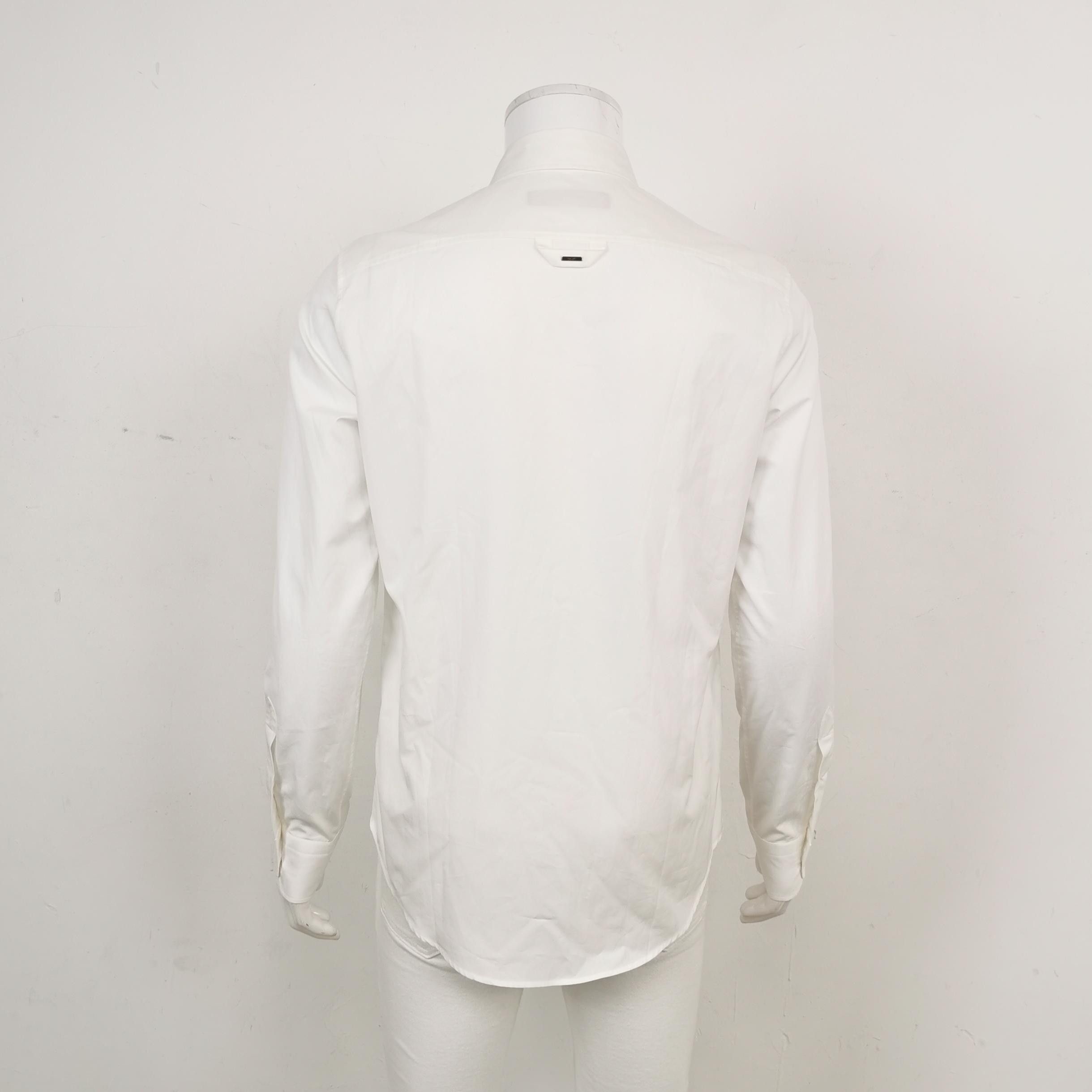 Louis Vuitton Louis Vuitton S Cotton Solid Crew Neck T - Shirt Size US S / EU 44-46 / 1 - 3 Thumbnail