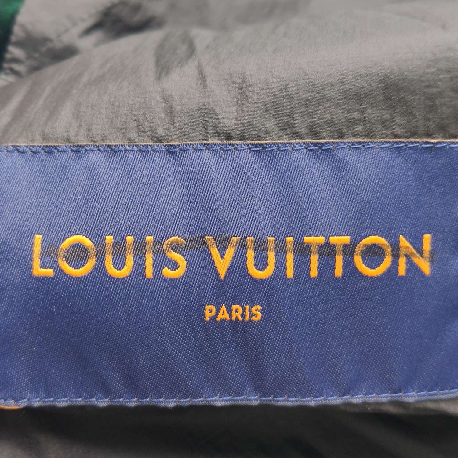 Louis Vuitton Louis Vuitton Cotton Logo Hooded Jacket M Size US M / EU 48-50 / 2 - 10 Thumbnail