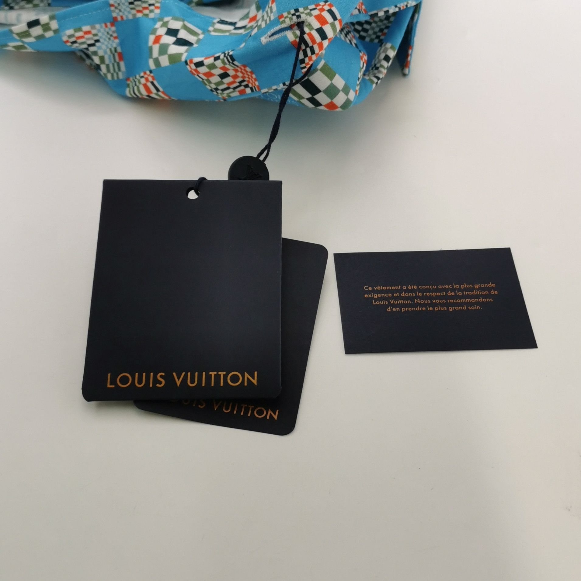 Louis Vuitton Louis Vuitton Monogram Hooded Zip Jacket M Size US L / EU 52-54 / 3 - 7 Thumbnail