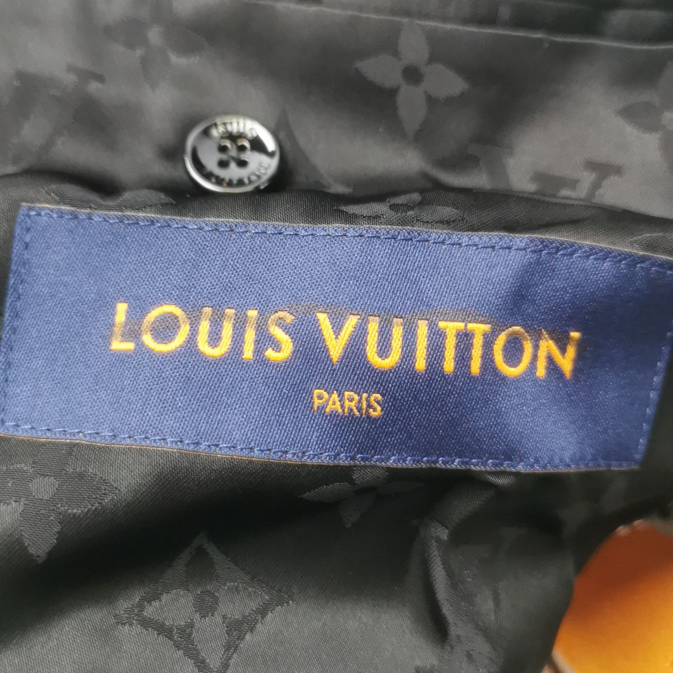 Louis Vuitton Louis Vuitton Solid Zip Lapel Coat L Size US M / EU 48-50 / 2 - 9 Thumbnail
