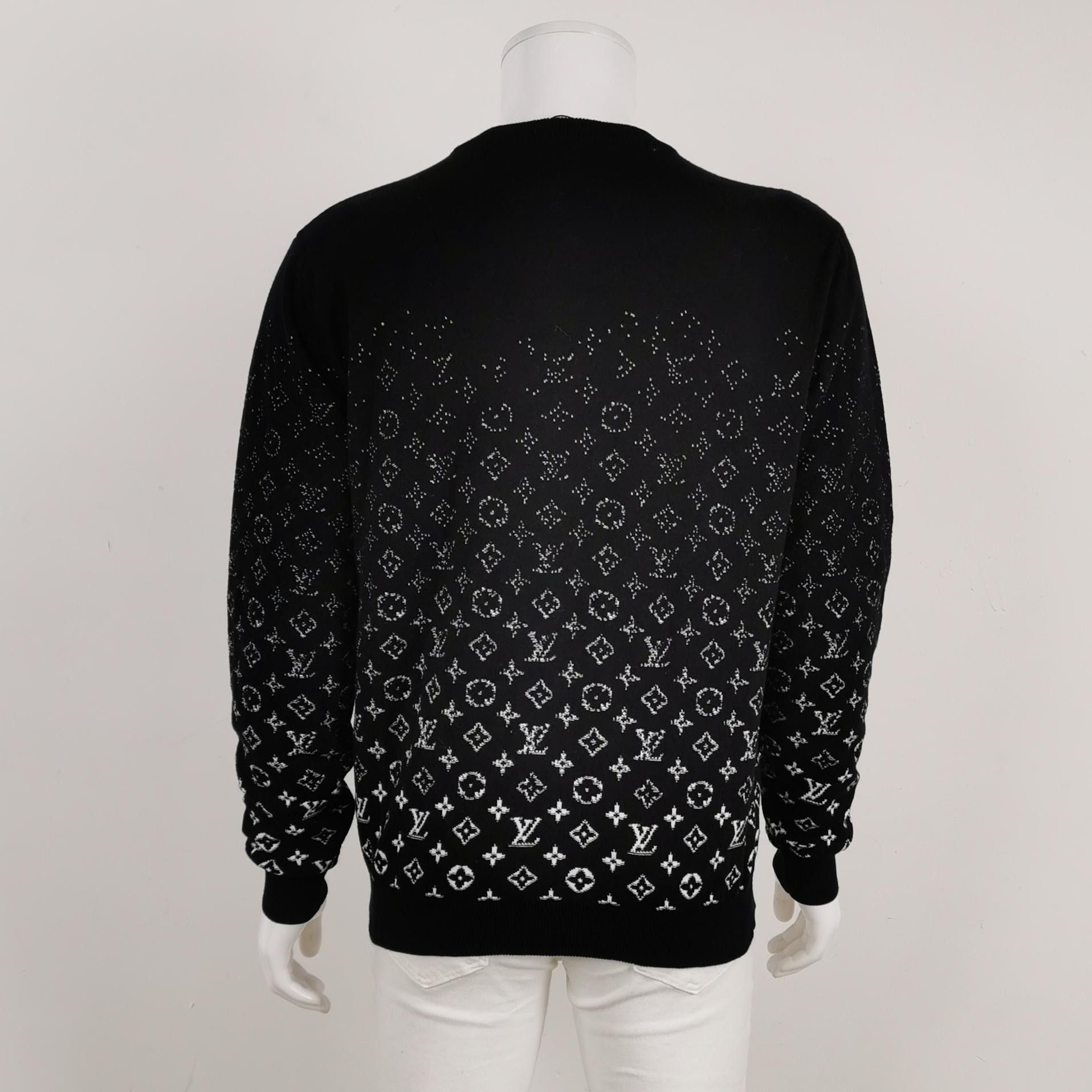 Louis Vuitton Louis Vuitton Black Monogram Sweater L Size US L / EU 52-54 / 3 - 3 Thumbnail