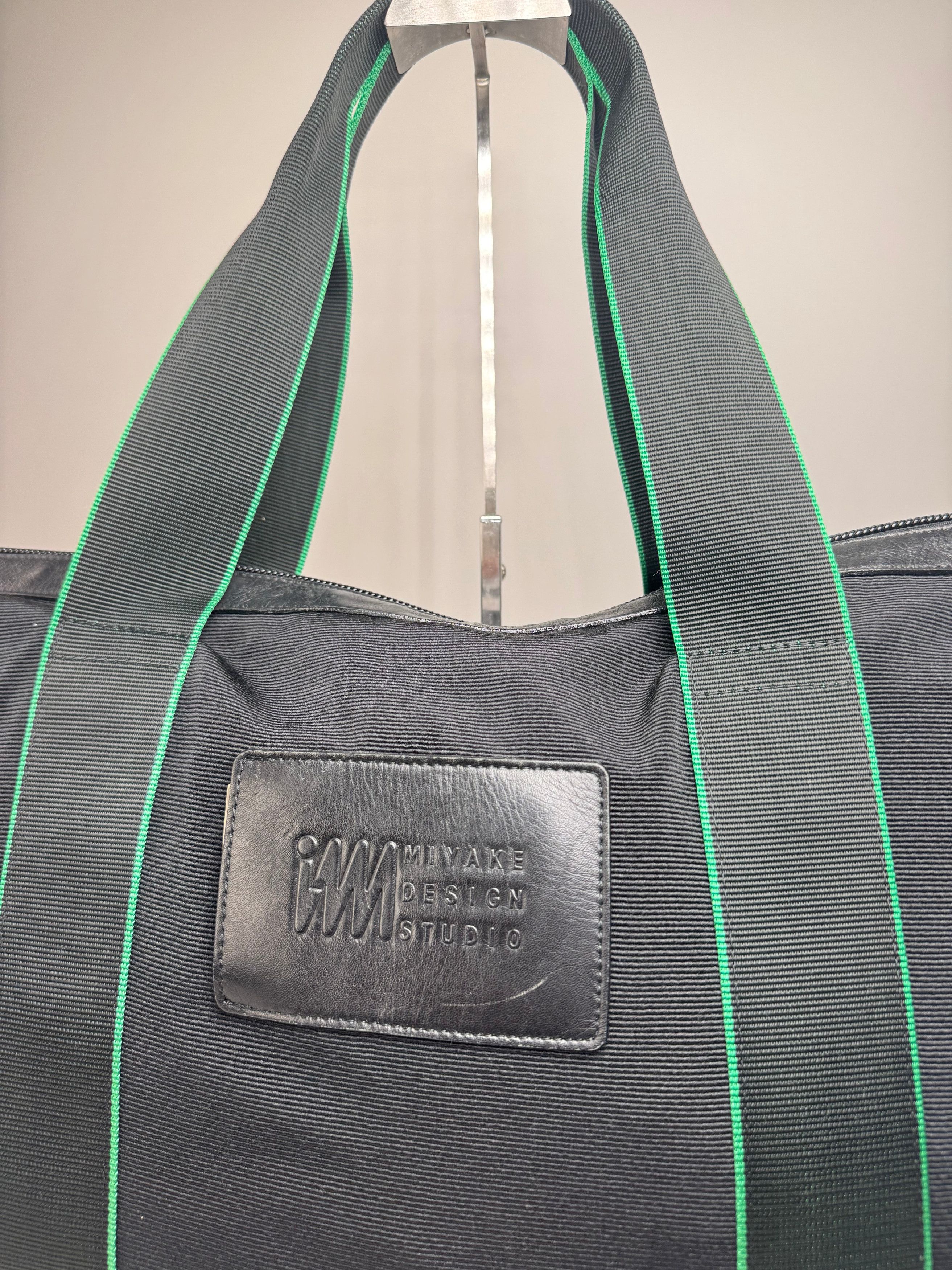 Issey Miyake Vintage Polyester / Leather Tote Bag Black/Green Size ONE SIZE - 5 Thumbnail