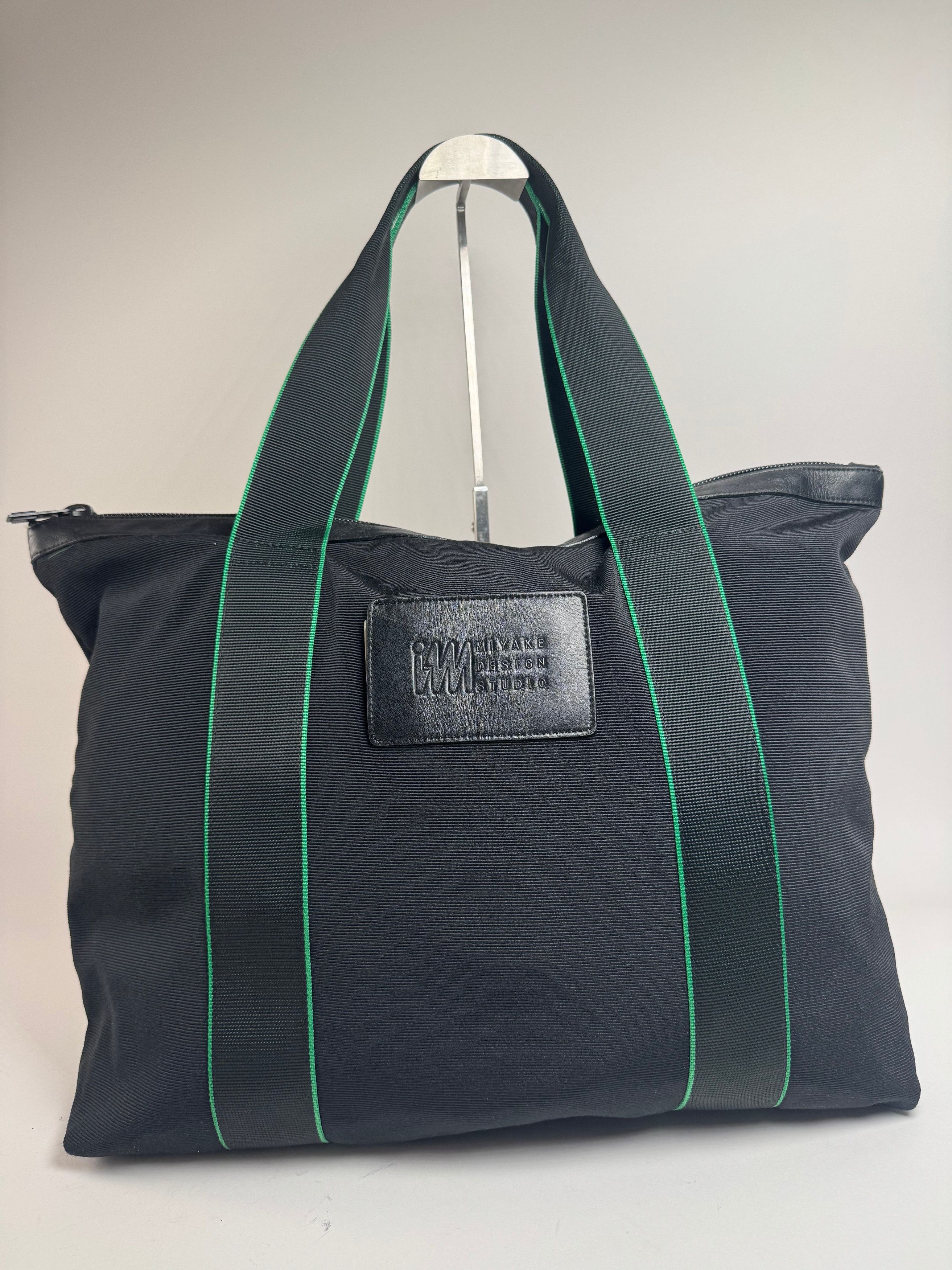 Issey Miyake Vintage Polyester / Leather Tote Bag Black/Green Size ONE SIZE - 7 Thumbnail