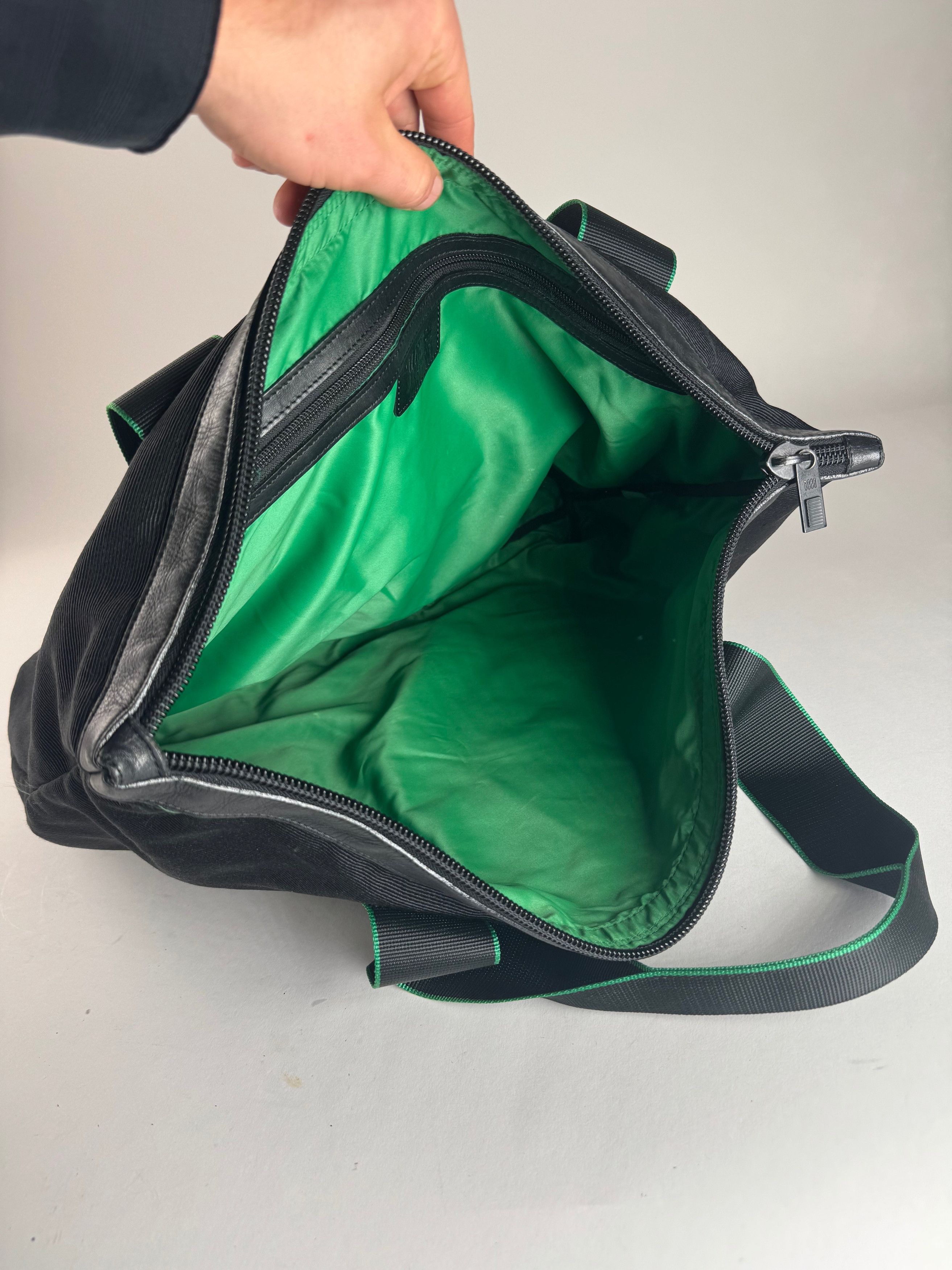 Issey Miyake Vintage Polyester / Leather Tote Bag Black/Green Size ONE SIZE - 3 Thumbnail