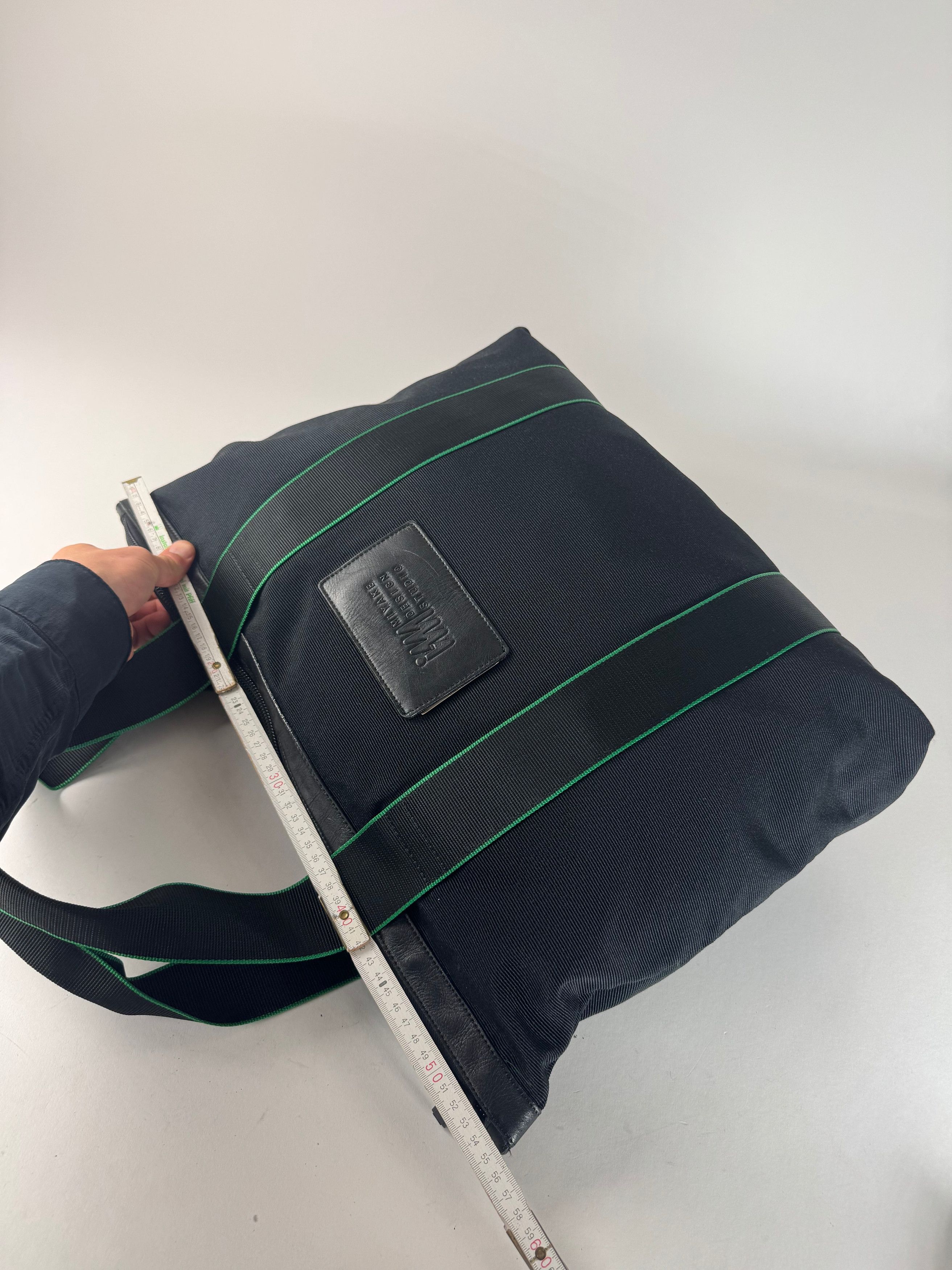 Issey Miyake Vintage Polyester / Leather Tote Bag Black/Green Size ONE SIZE - 10 Thumbnail