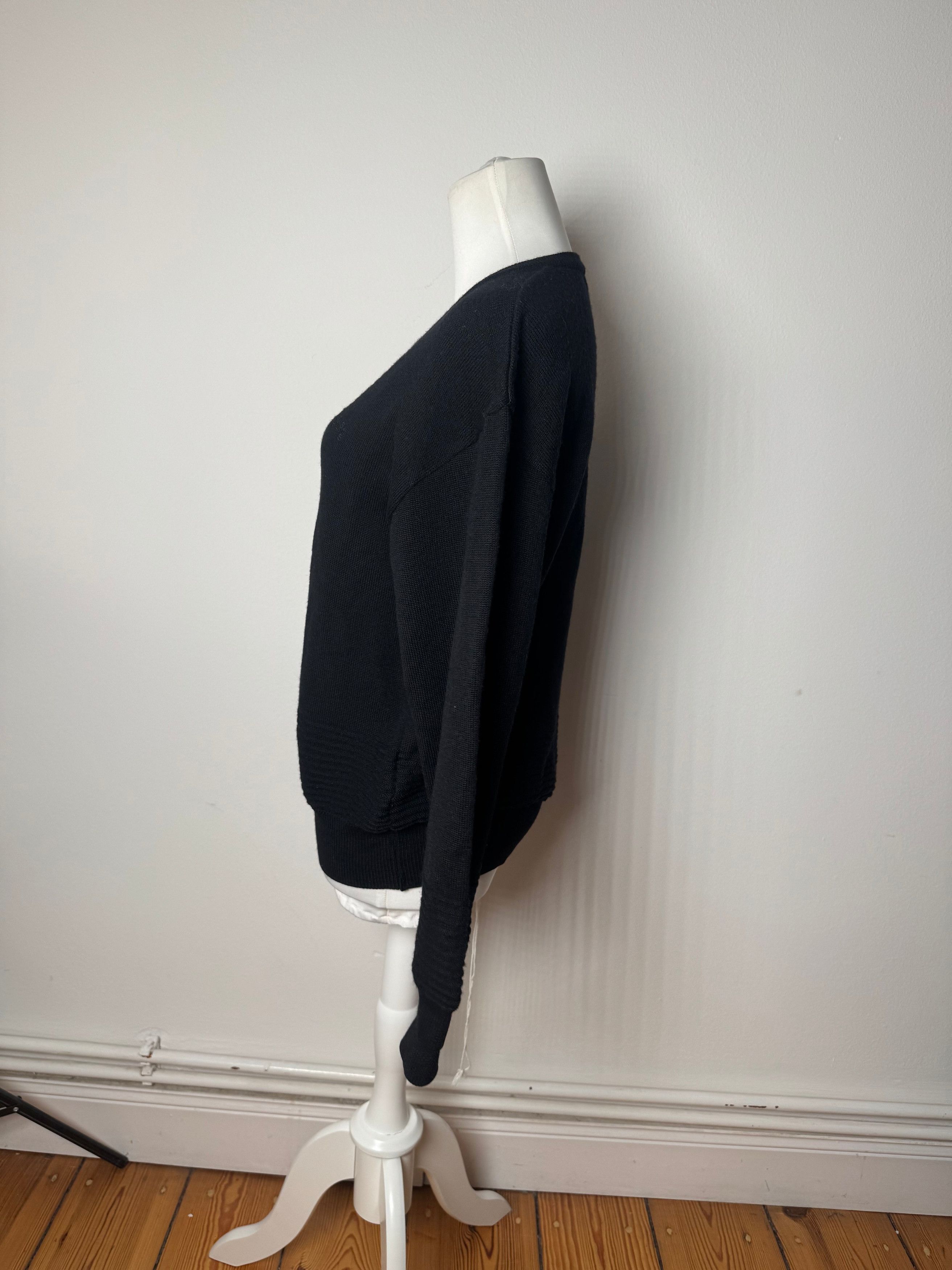 Balenciaga Vintage V-Neck Sweater Black L Size L / US 10 / IT 46 - 2 Thumbnail