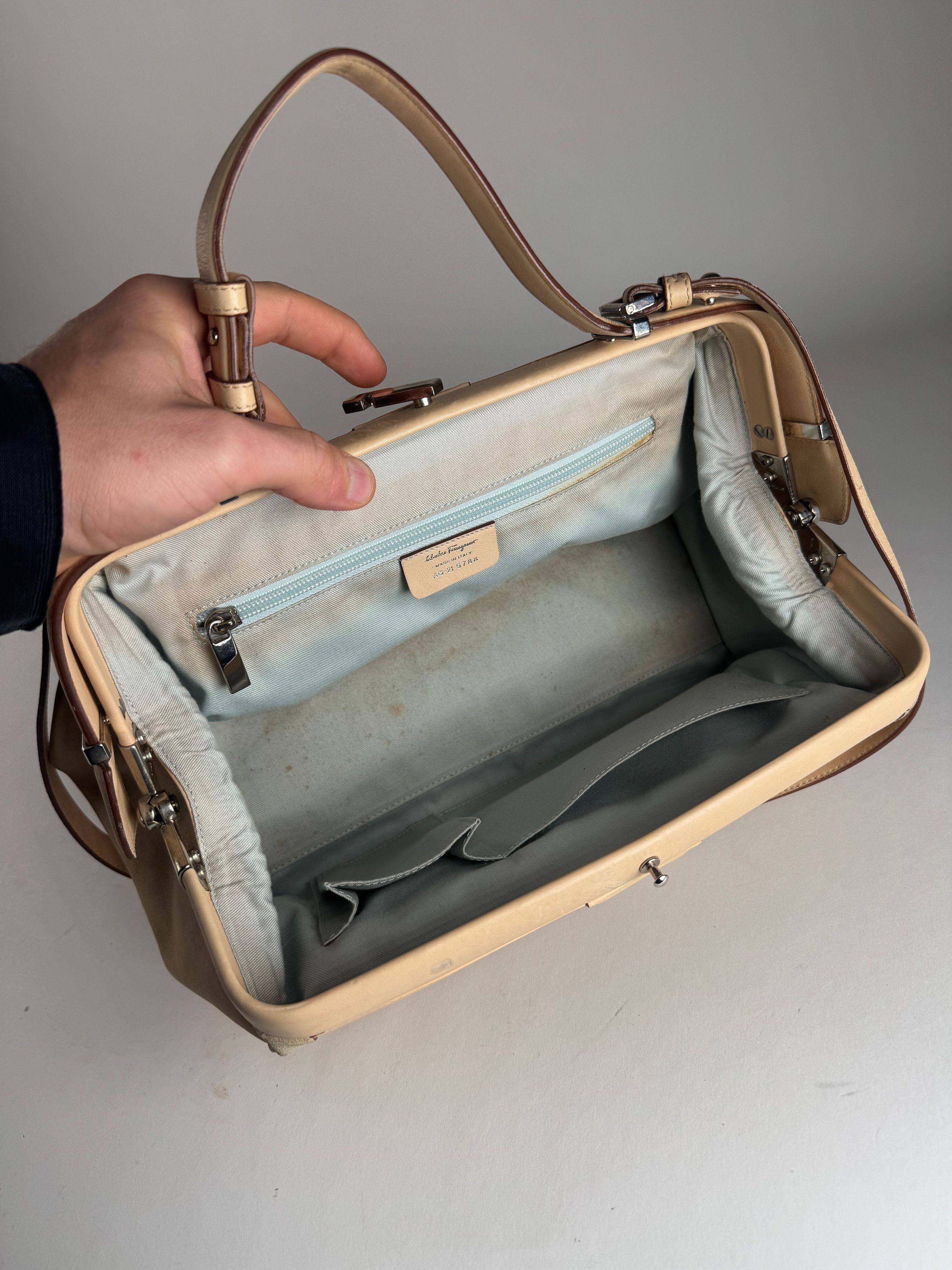 Salvatore Ferragamo Vintage 2Way leather / suede Handbag pink / grey Size ONE SIZE - 3 Thumbnail