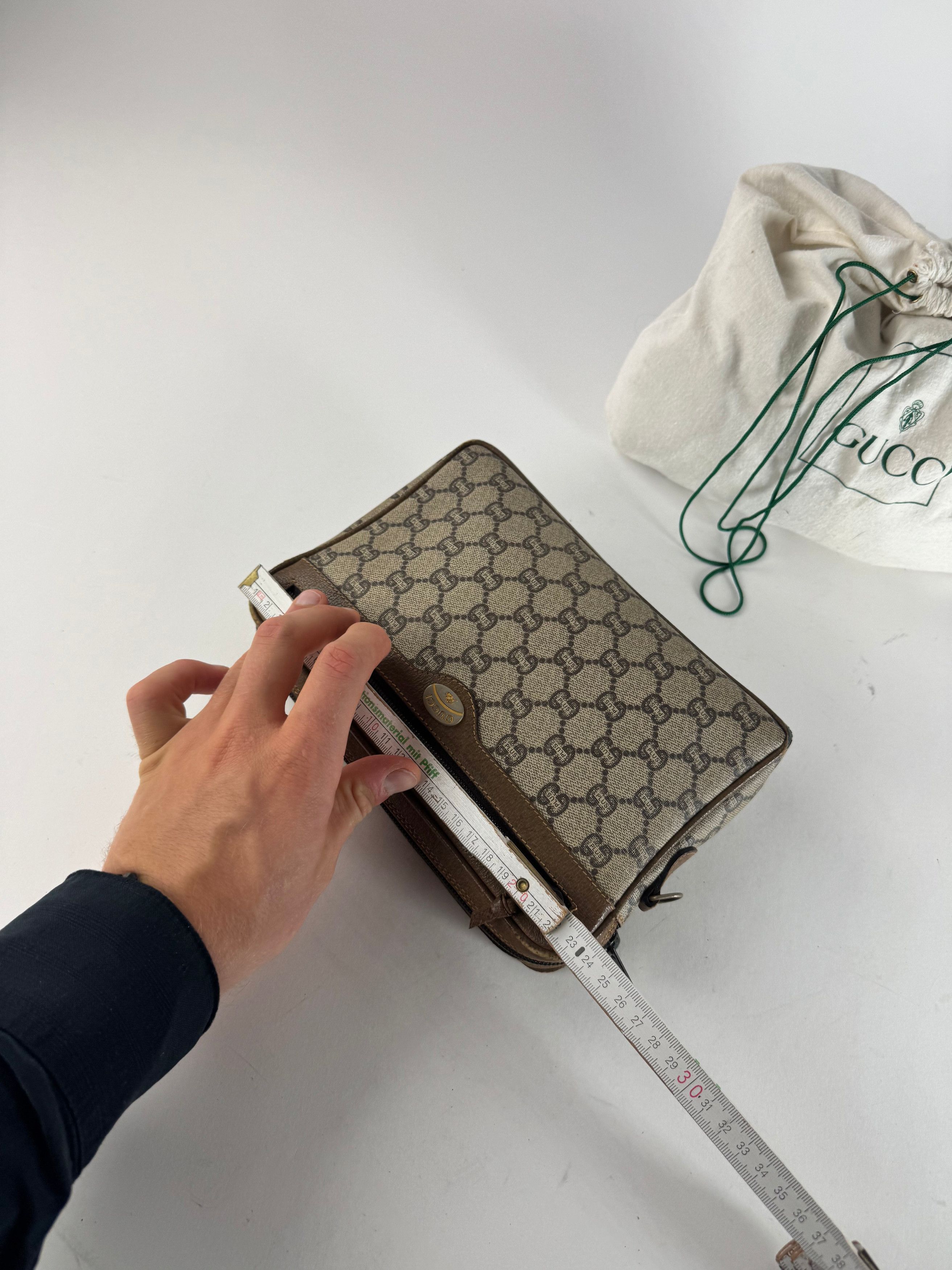 Gucci Vintage Monogram Leather Clutch Grey Brown Size ONE SIZE - 8 Thumbnail