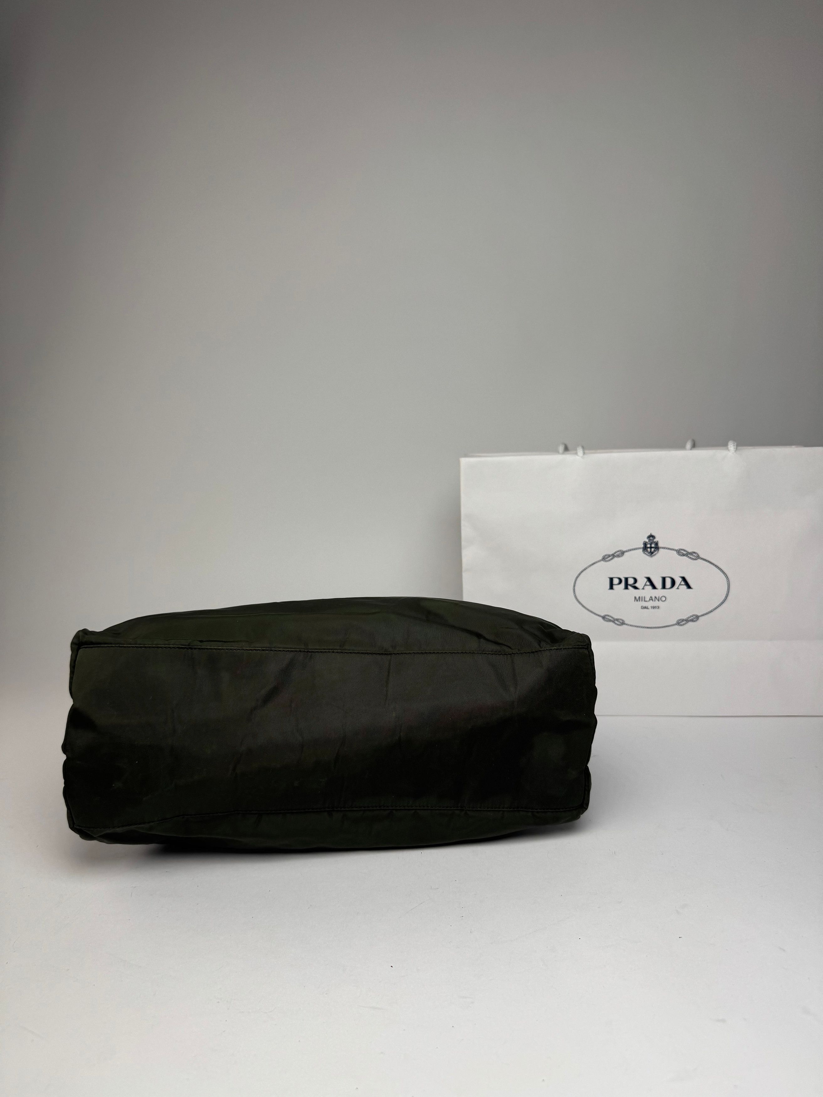 Prada Vintage Nylon Triangle Handbag Green Size ONE SIZE - 14 Thumbnail