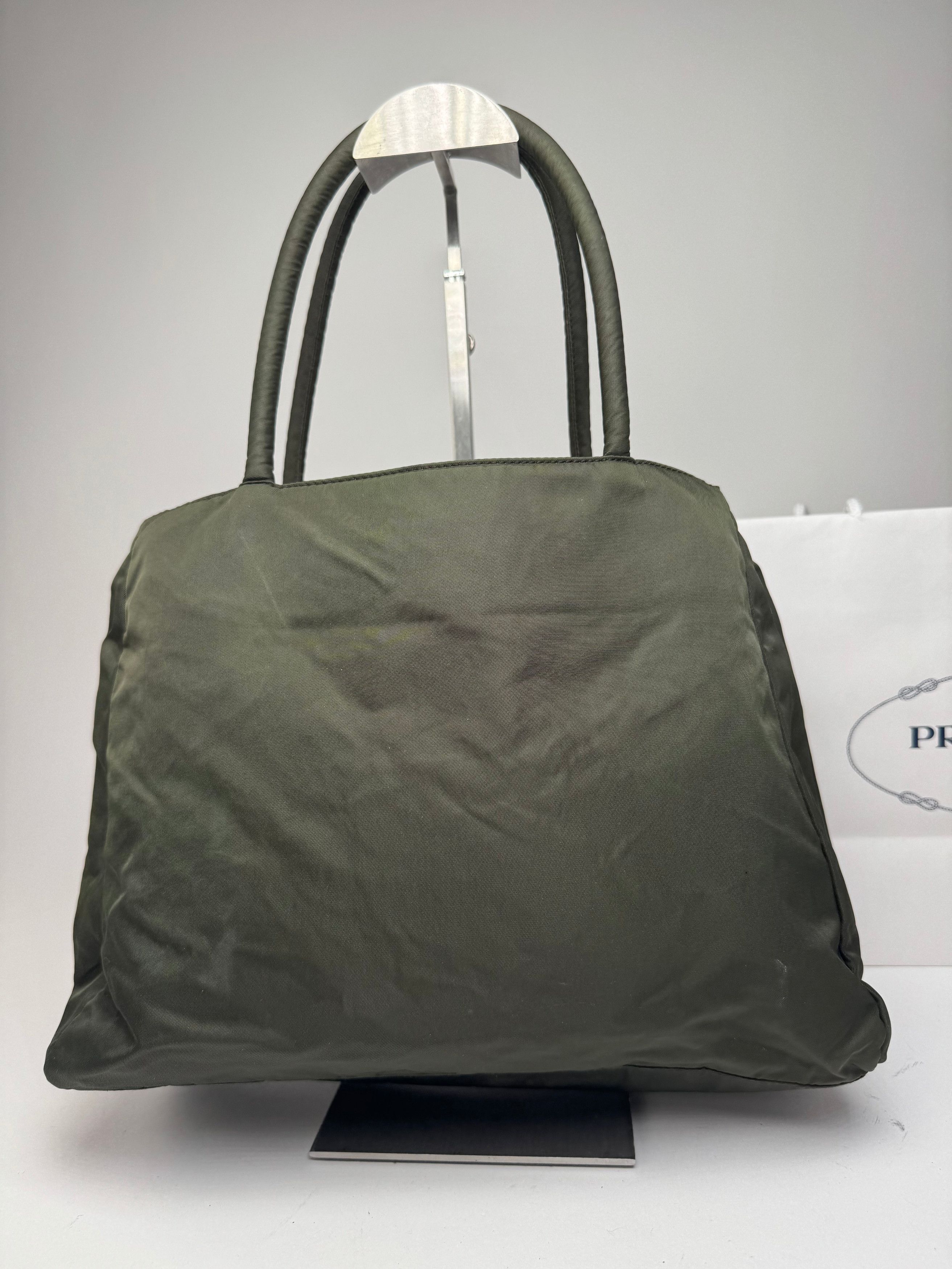Prada Vintage Nylon Triangle Handbag Green Size ONE SIZE - 11 Thumbnail